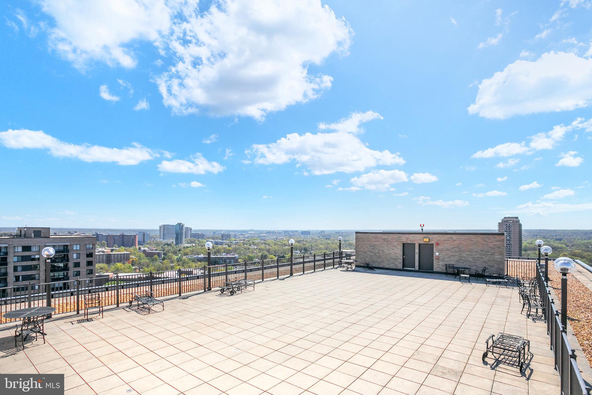 SKYLINE PLAZA - Residential