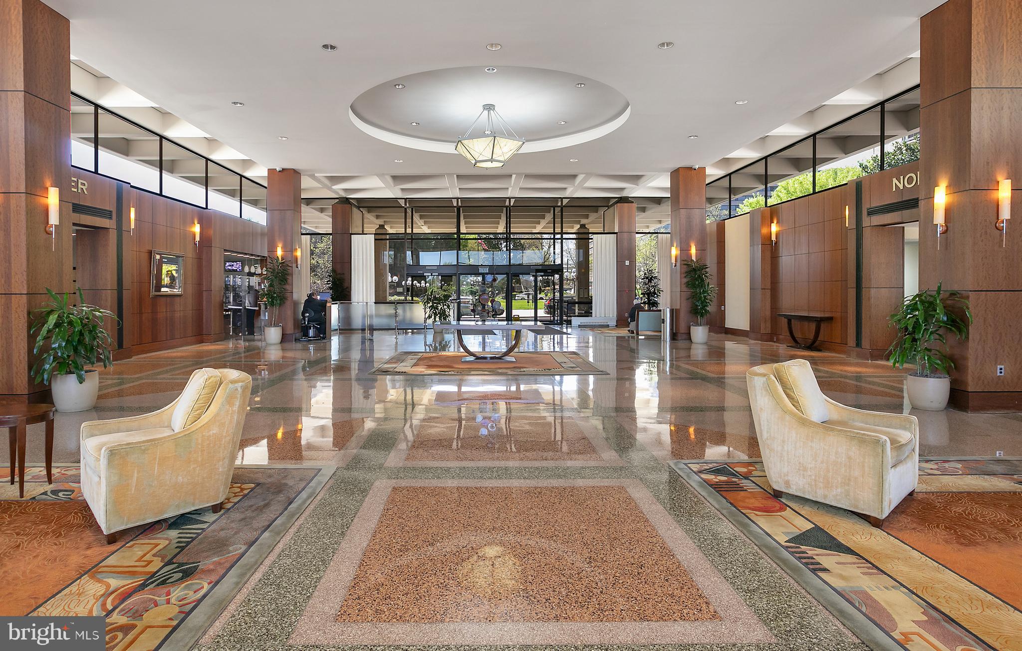 SKYLINE PLAZA - Residential