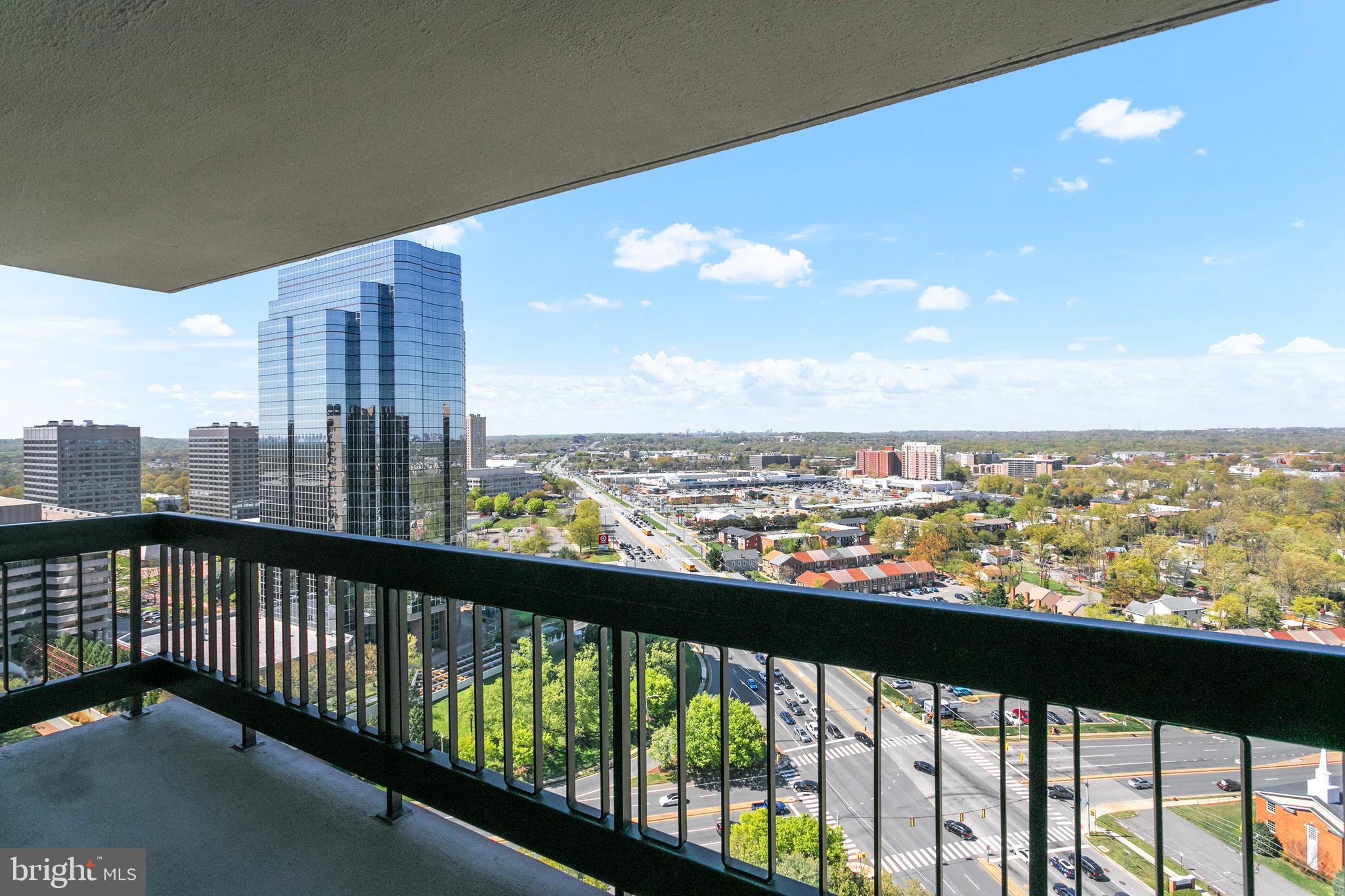 SKYLINE PLAZA - Residential