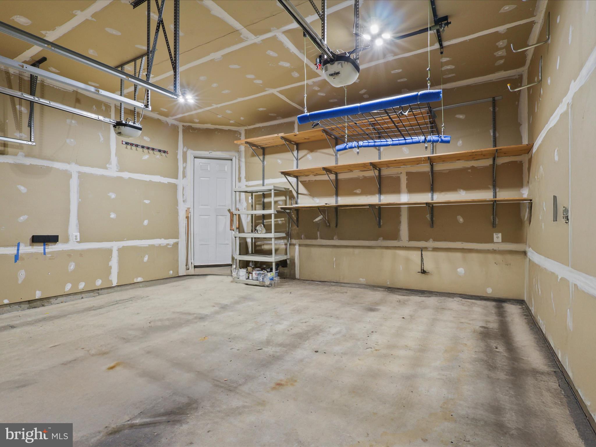 RIDGEFIELD OAKS - Residential