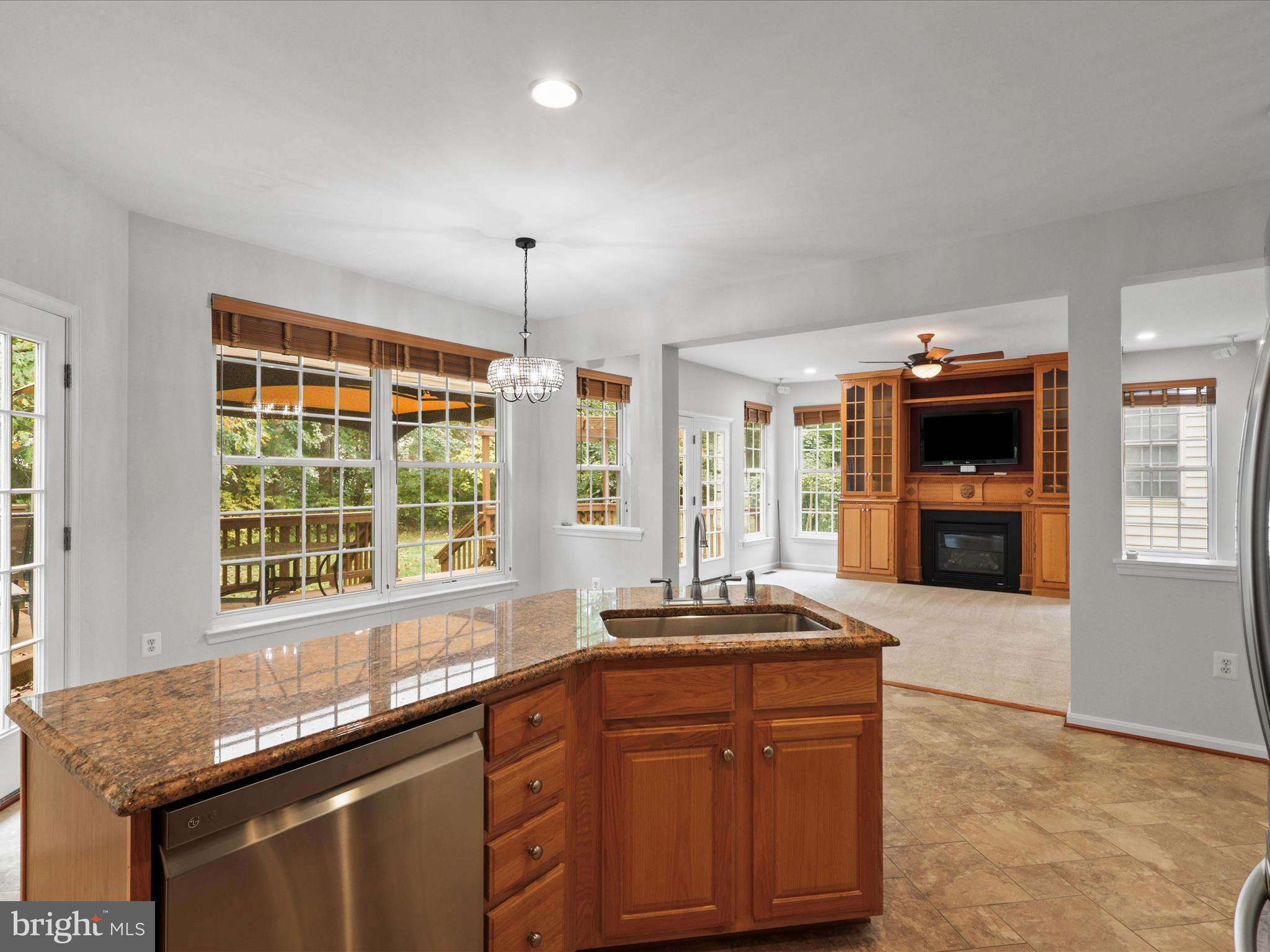 RIDGEFIELD OAKS - Residential