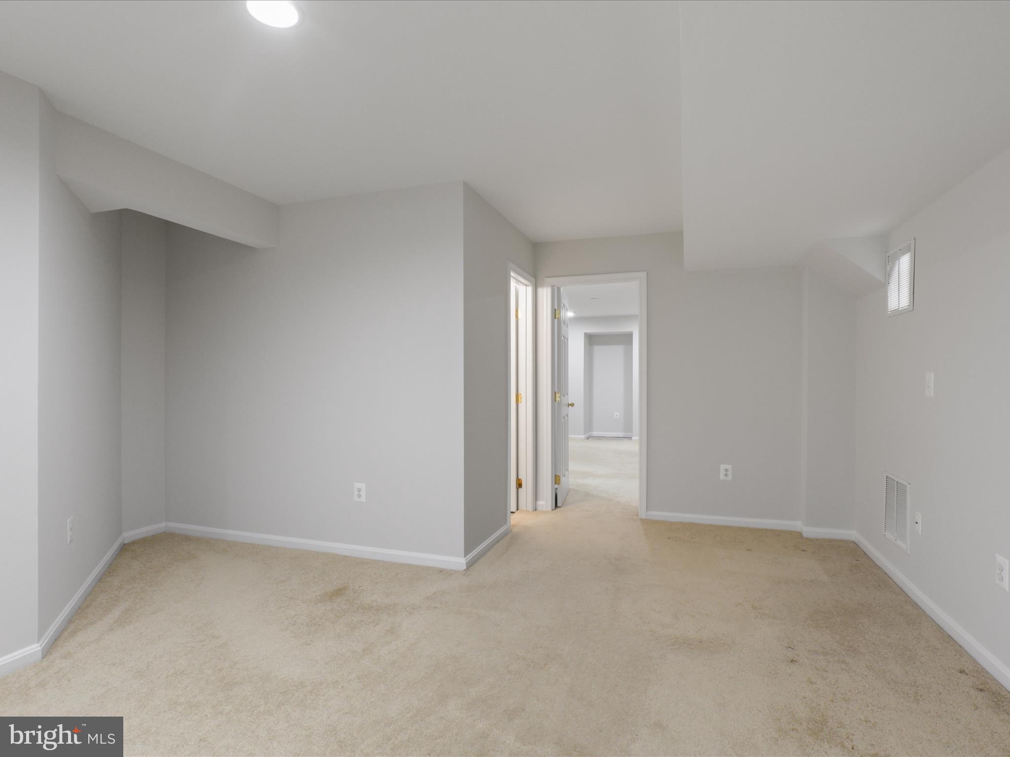 RIDGEFIELD OAKS - Residential