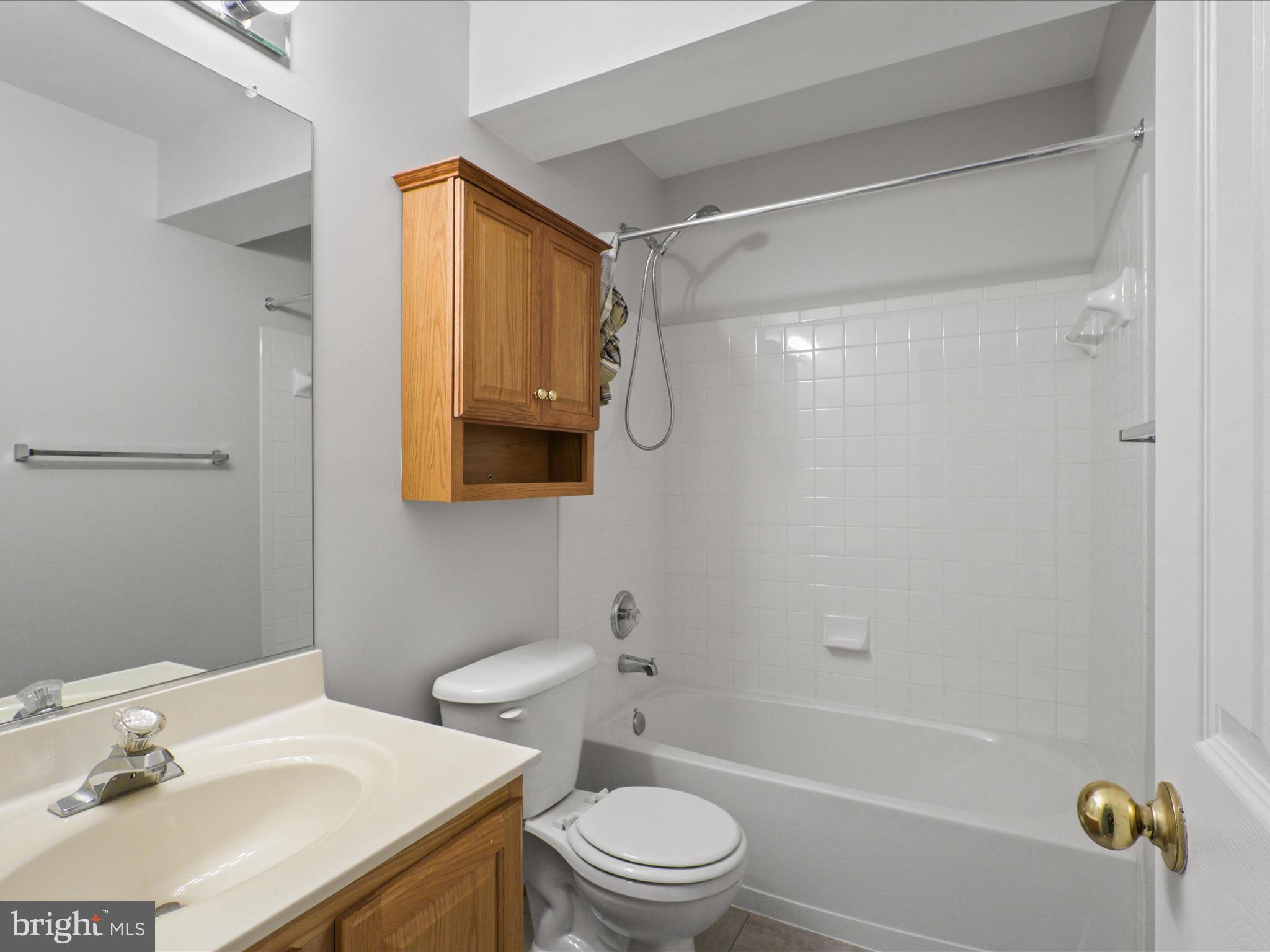 RIDGEFIELD OAKS - Residential