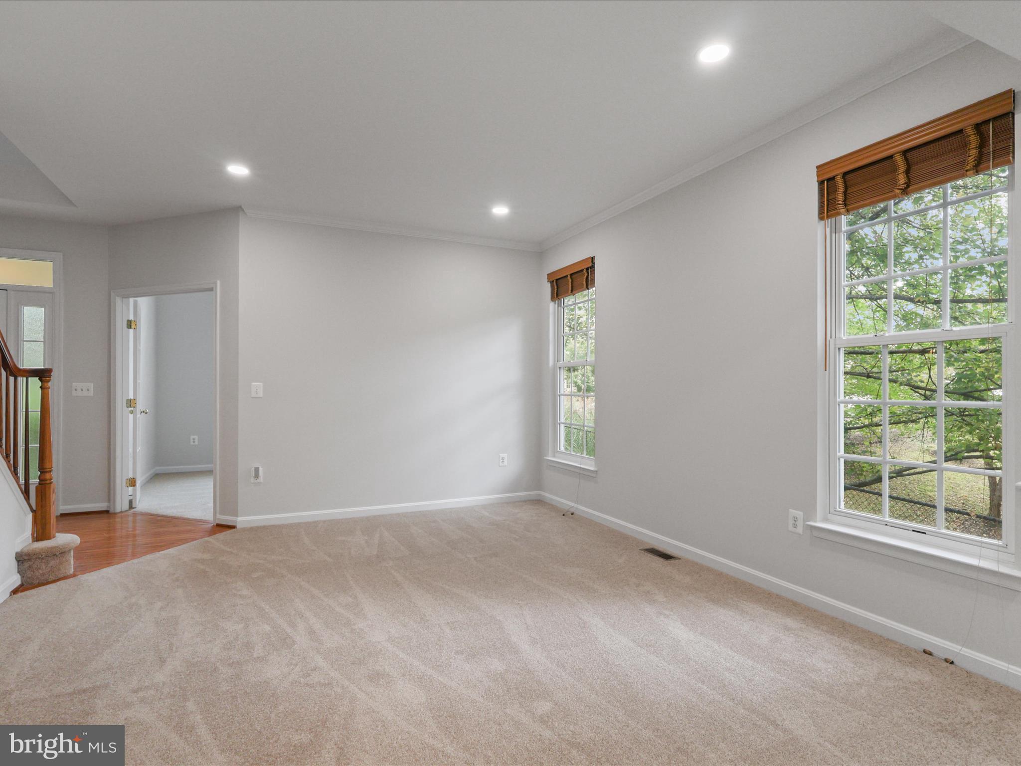 RIDGEFIELD OAKS - Residential