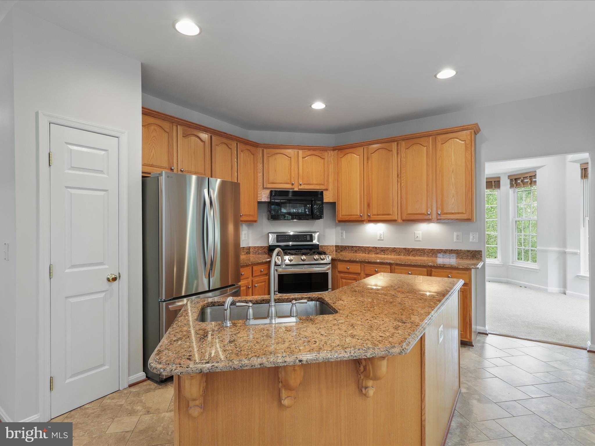 RIDGEFIELD OAKS - Residential