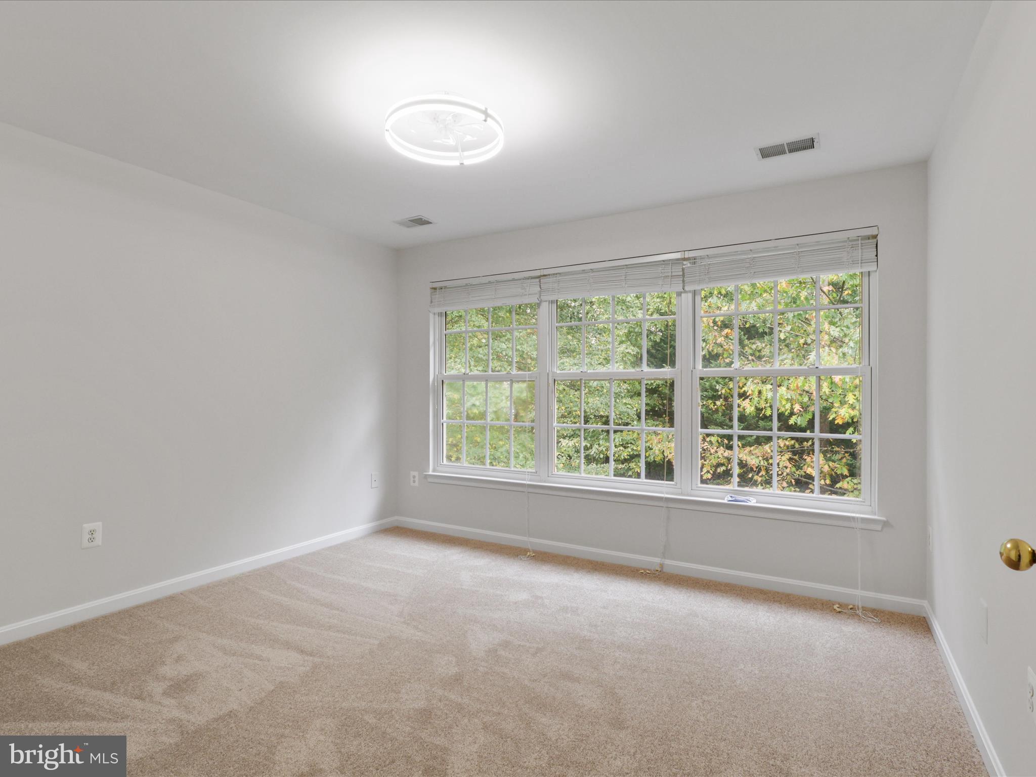 RIDGEFIELD OAKS - Residential