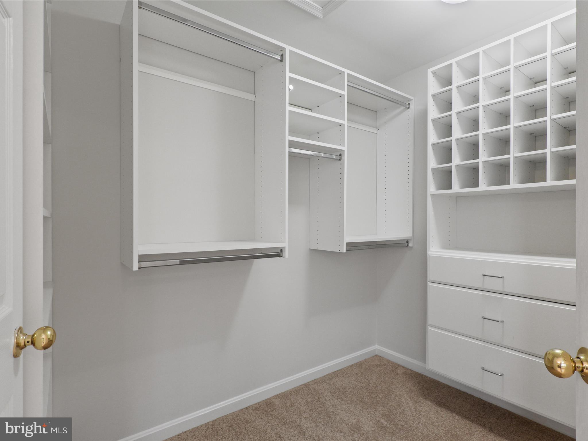 RIDGEFIELD OAKS - Residential