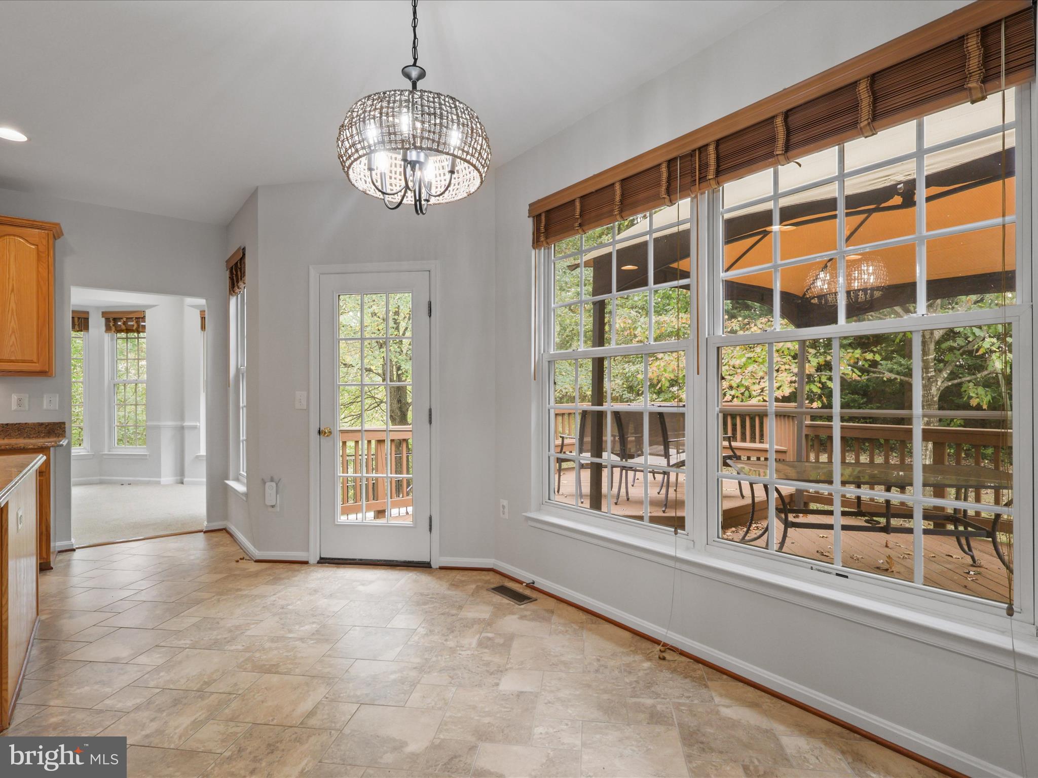 RIDGEFIELD OAKS - Residential