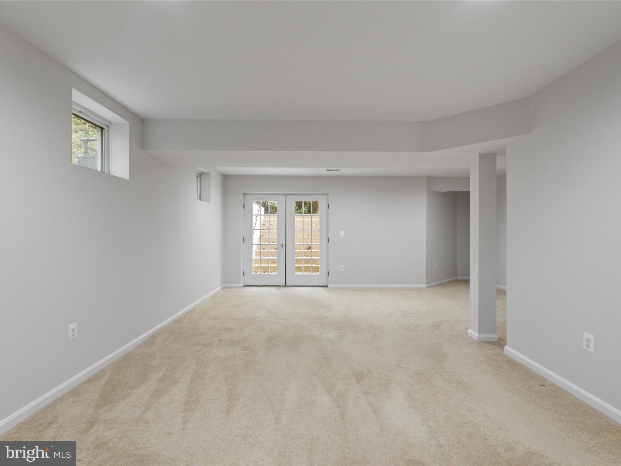 RIDGEFIELD OAKS - Residential