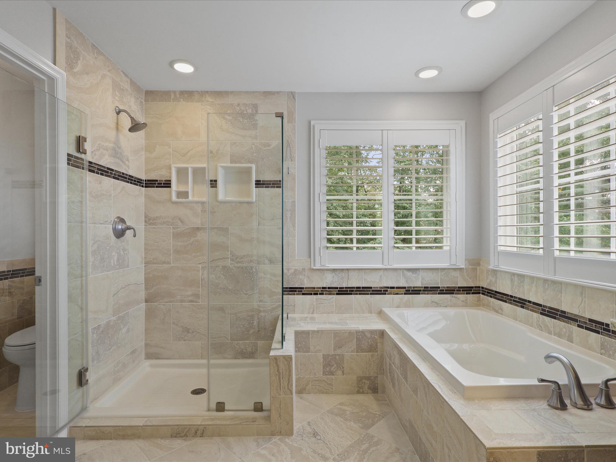 RIDGEFIELD OAKS - Residential