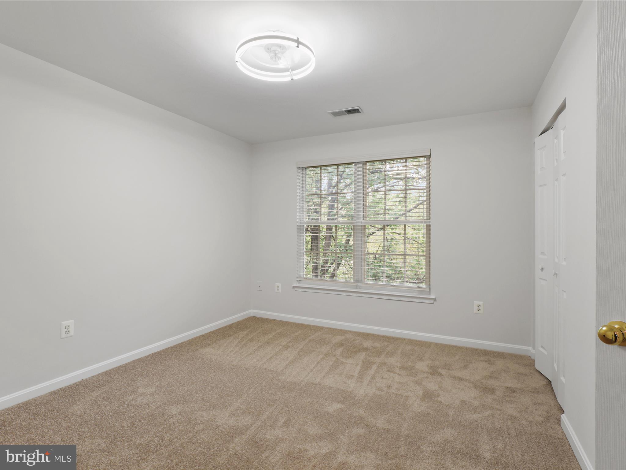 RIDGEFIELD OAKS - Residential