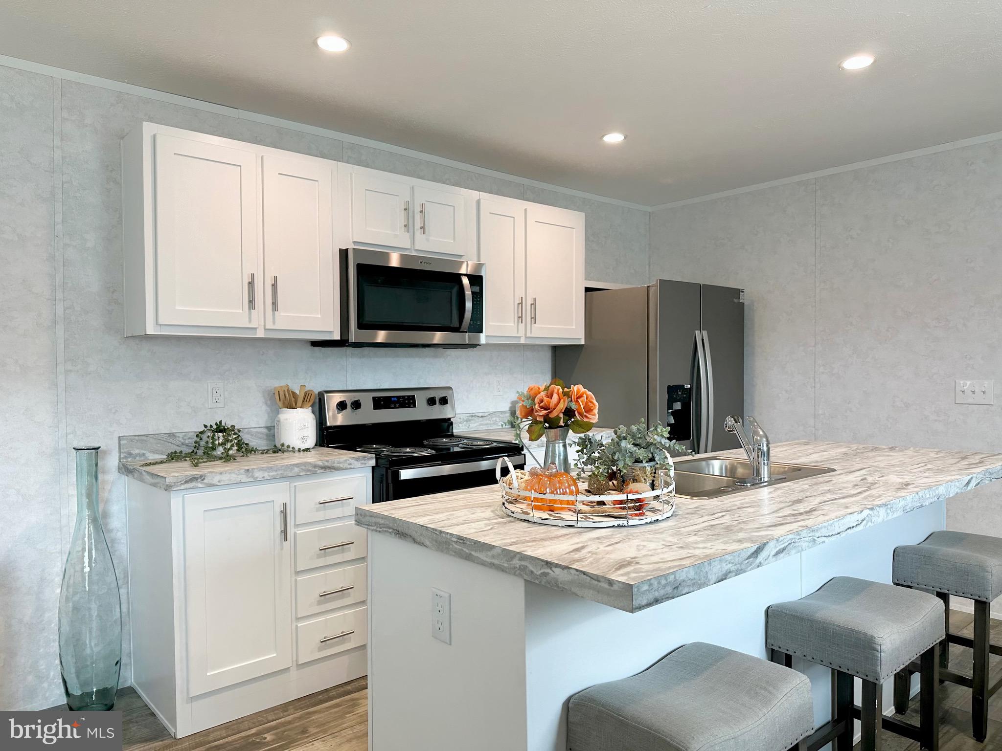 430 UNDERWOOD CIRCLE