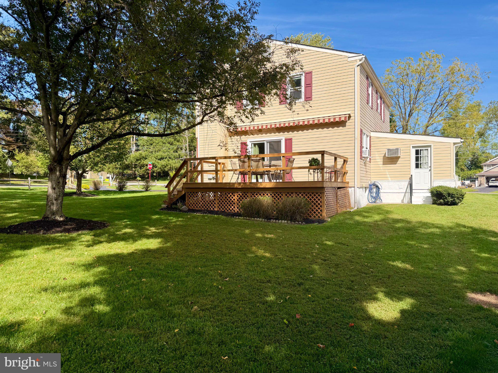902 VALLEY ROAD