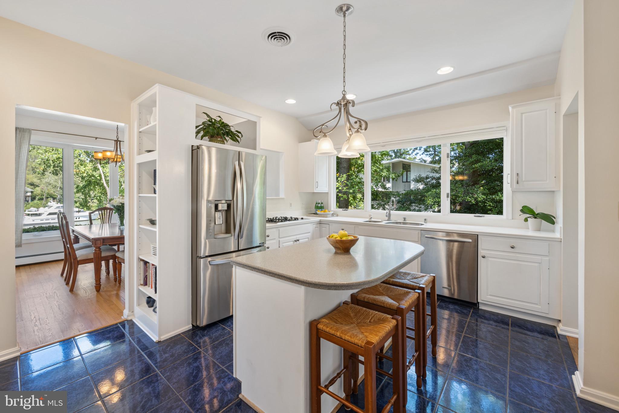 ANCHORAGE - Residential