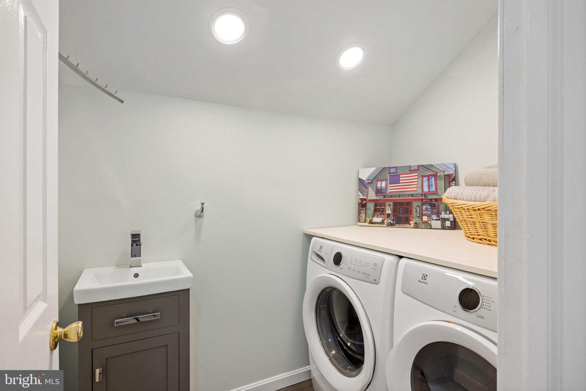 ANCHORAGE - Residential