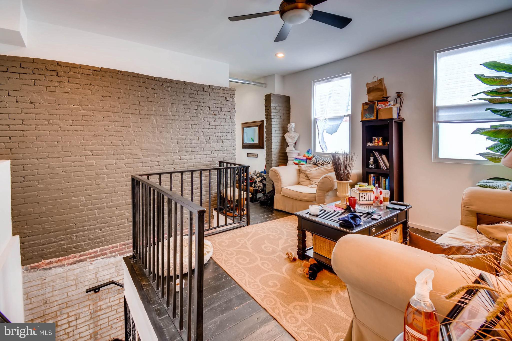 LOCUST POINT - Residential Income