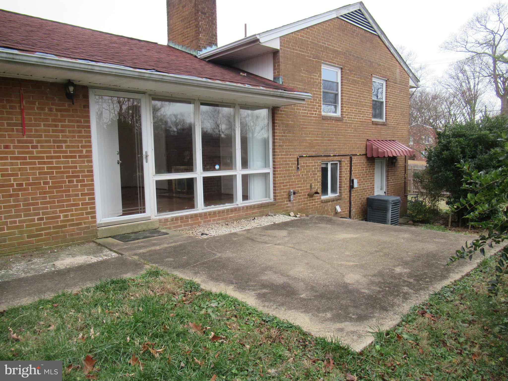 NORTH SPRINGFIELD - Residential Lease