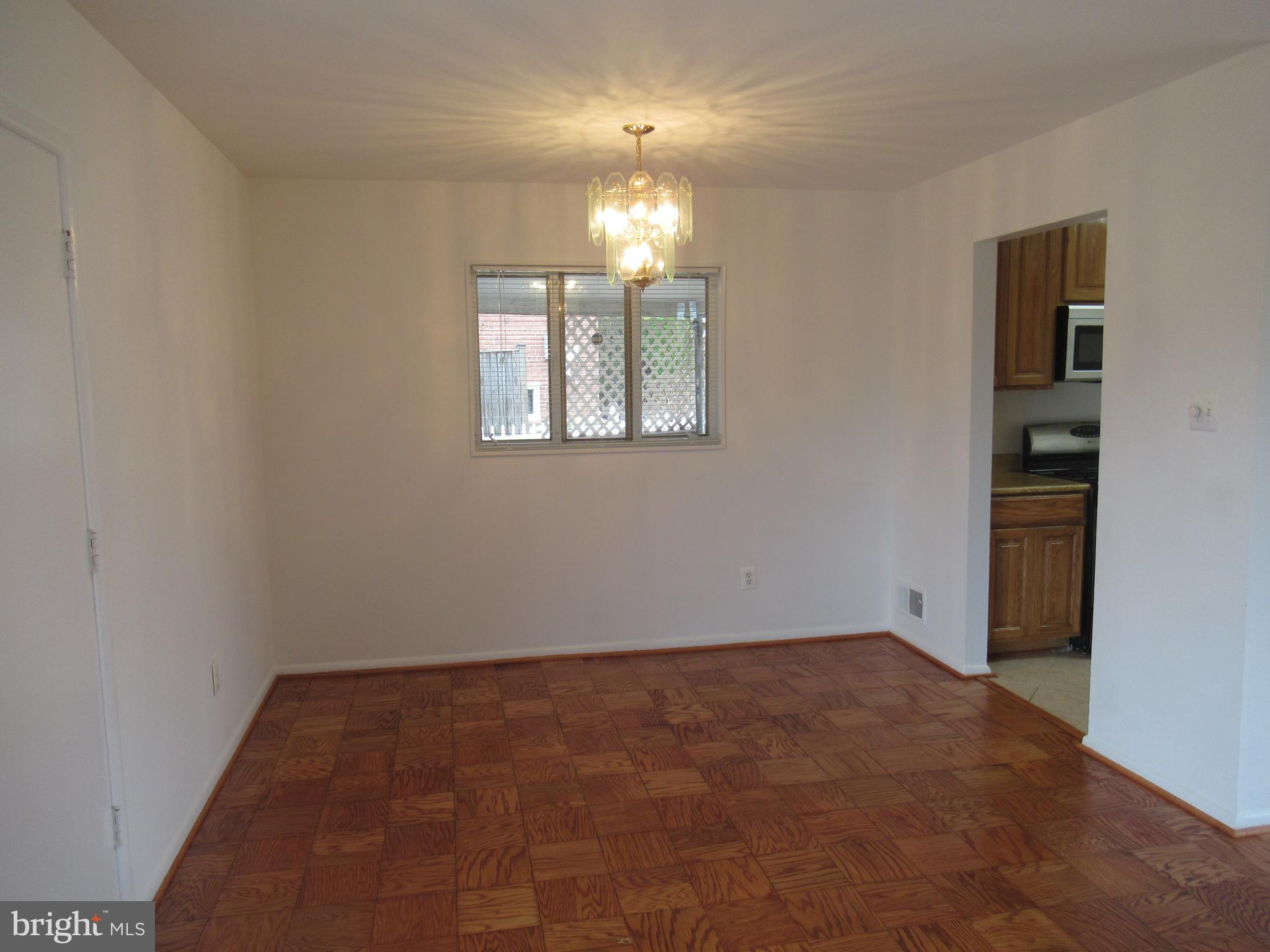 NORTH SPRINGFIELD - Residential Lease