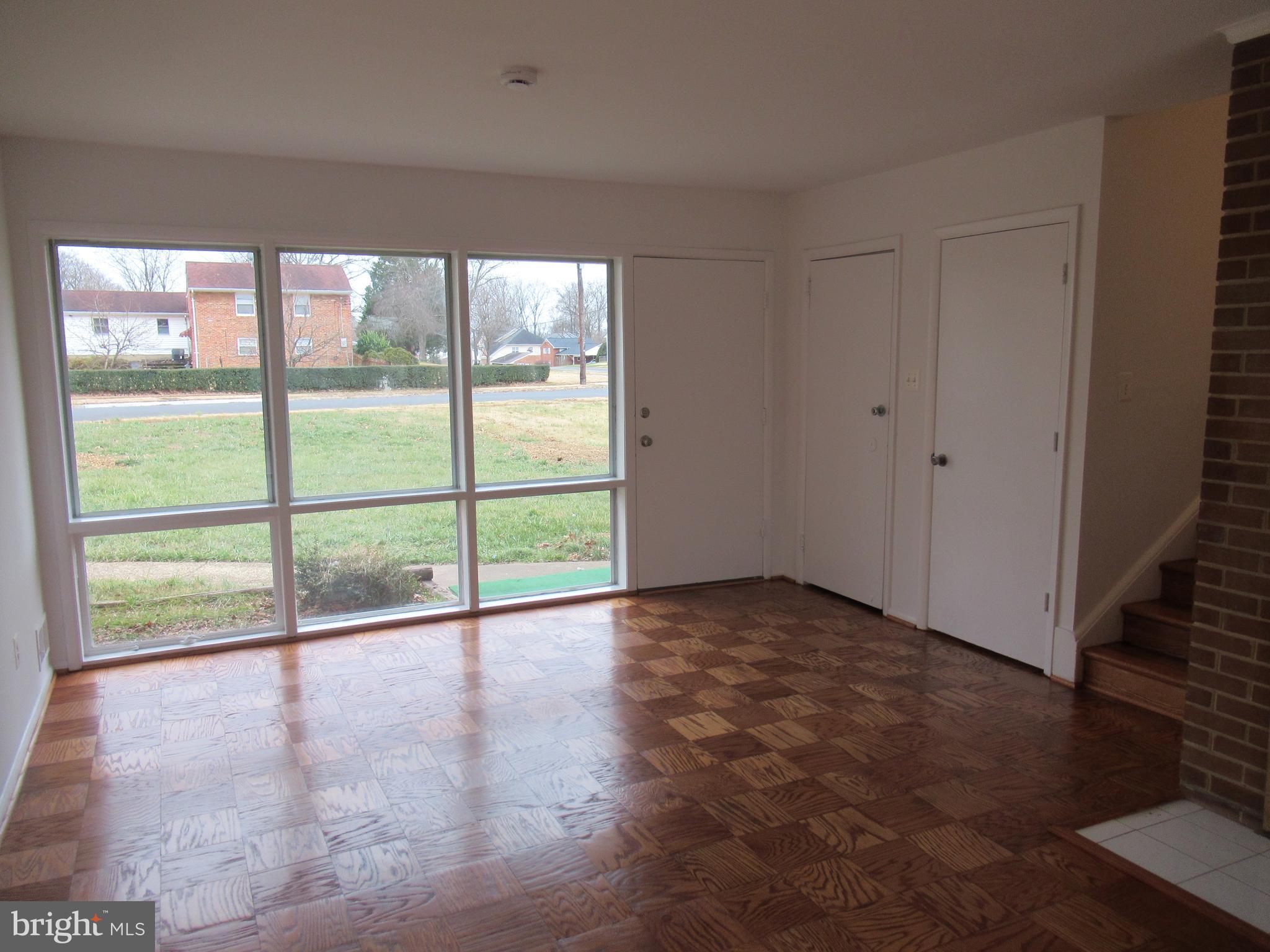 NORTH SPRINGFIELD - Residential Lease