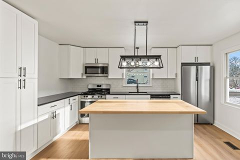 Homes For Sale - 329 Ridge Avenue<br/> GLENDORA, NJ 08029