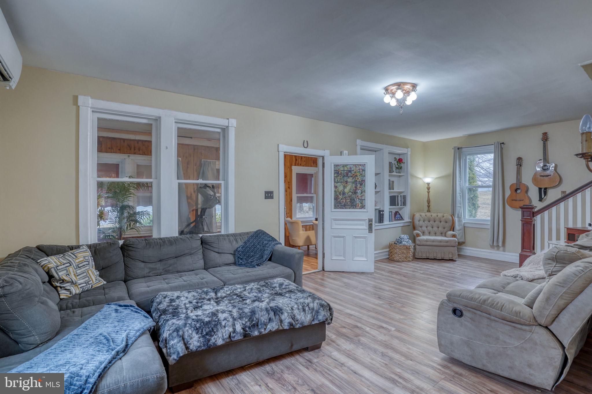 PERRYVILLE - Residential