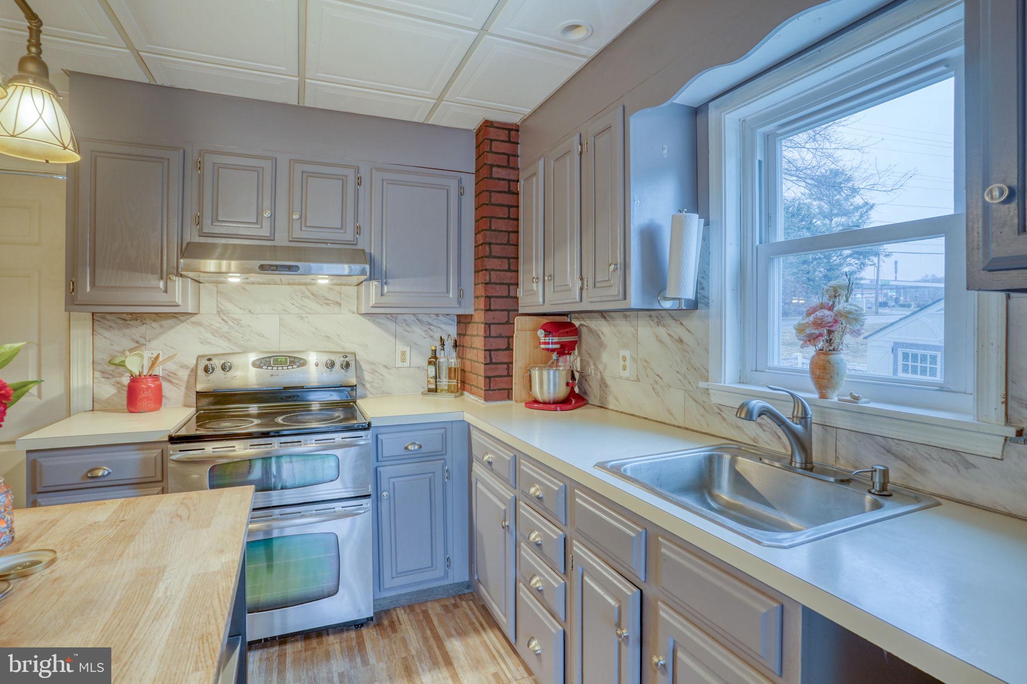 PERRYVILLE - Residential