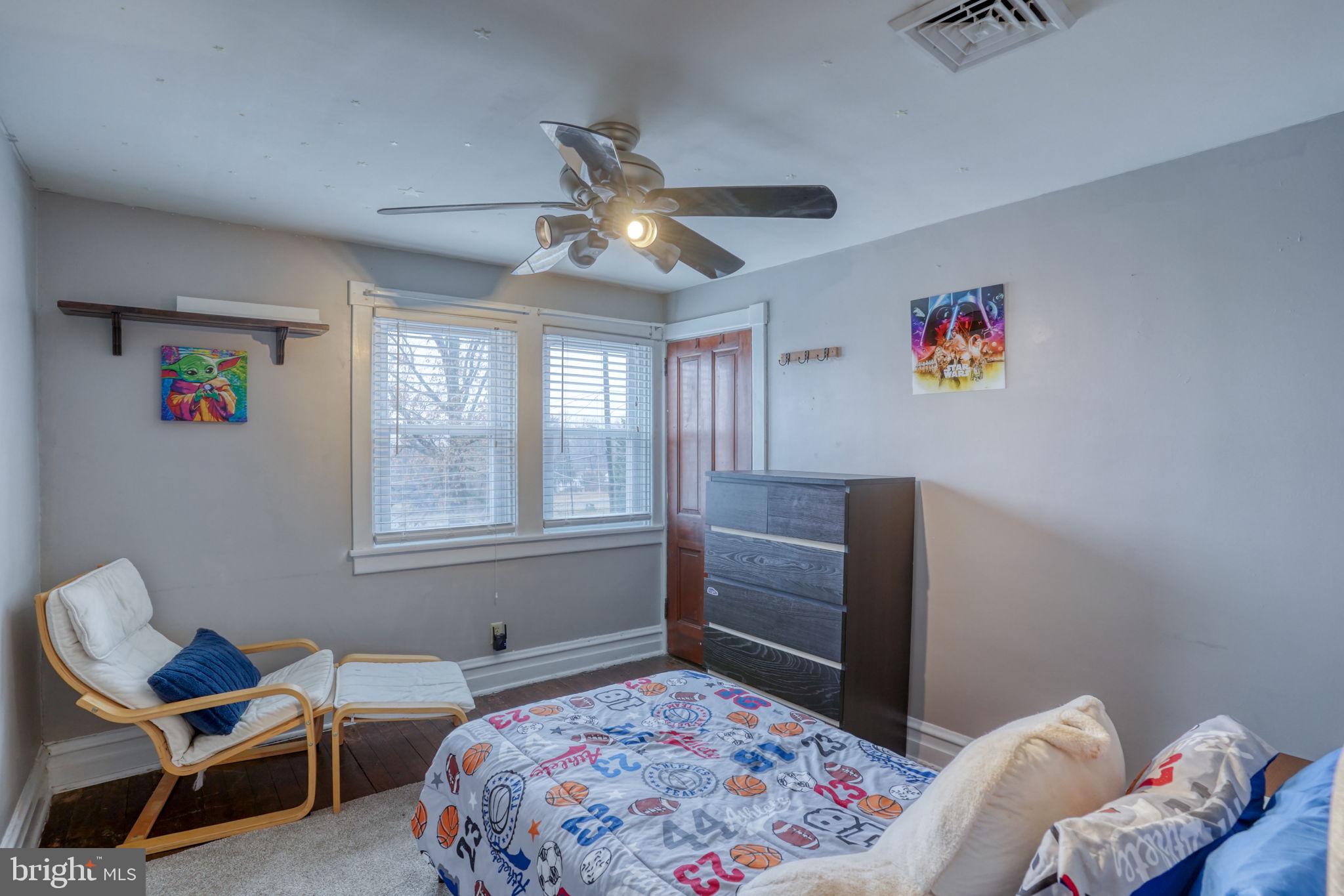 PERRYVILLE - Residential