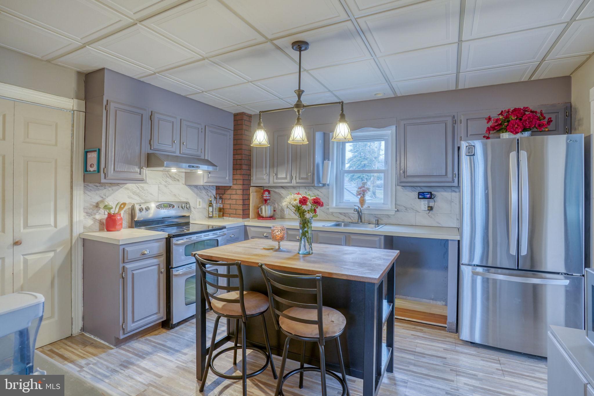 PERRYVILLE - Residential