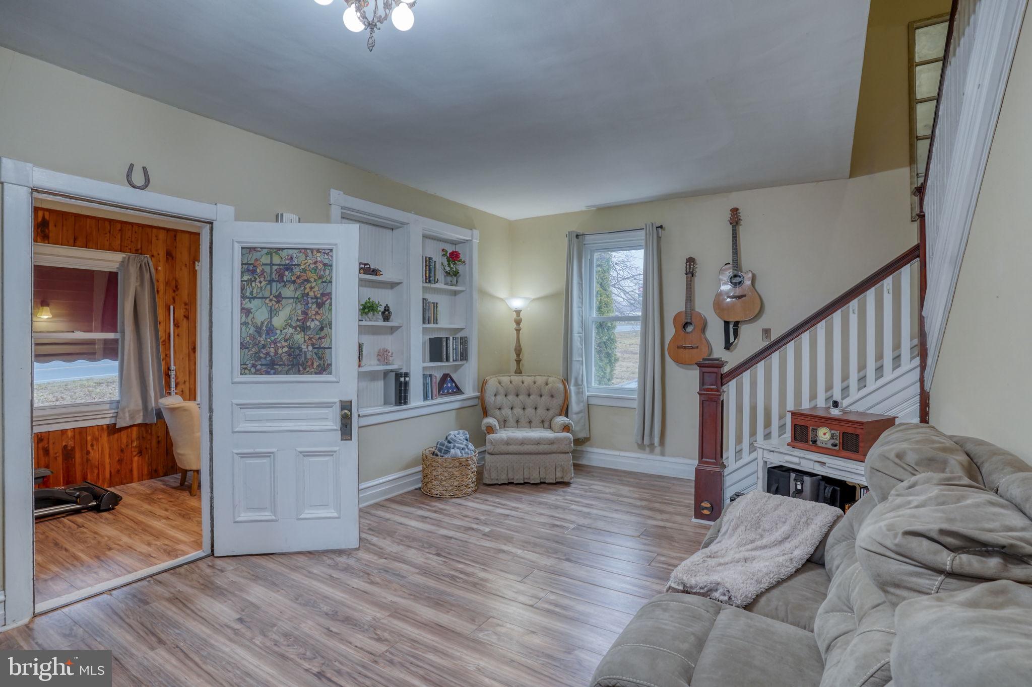 PERRYVILLE - Residential