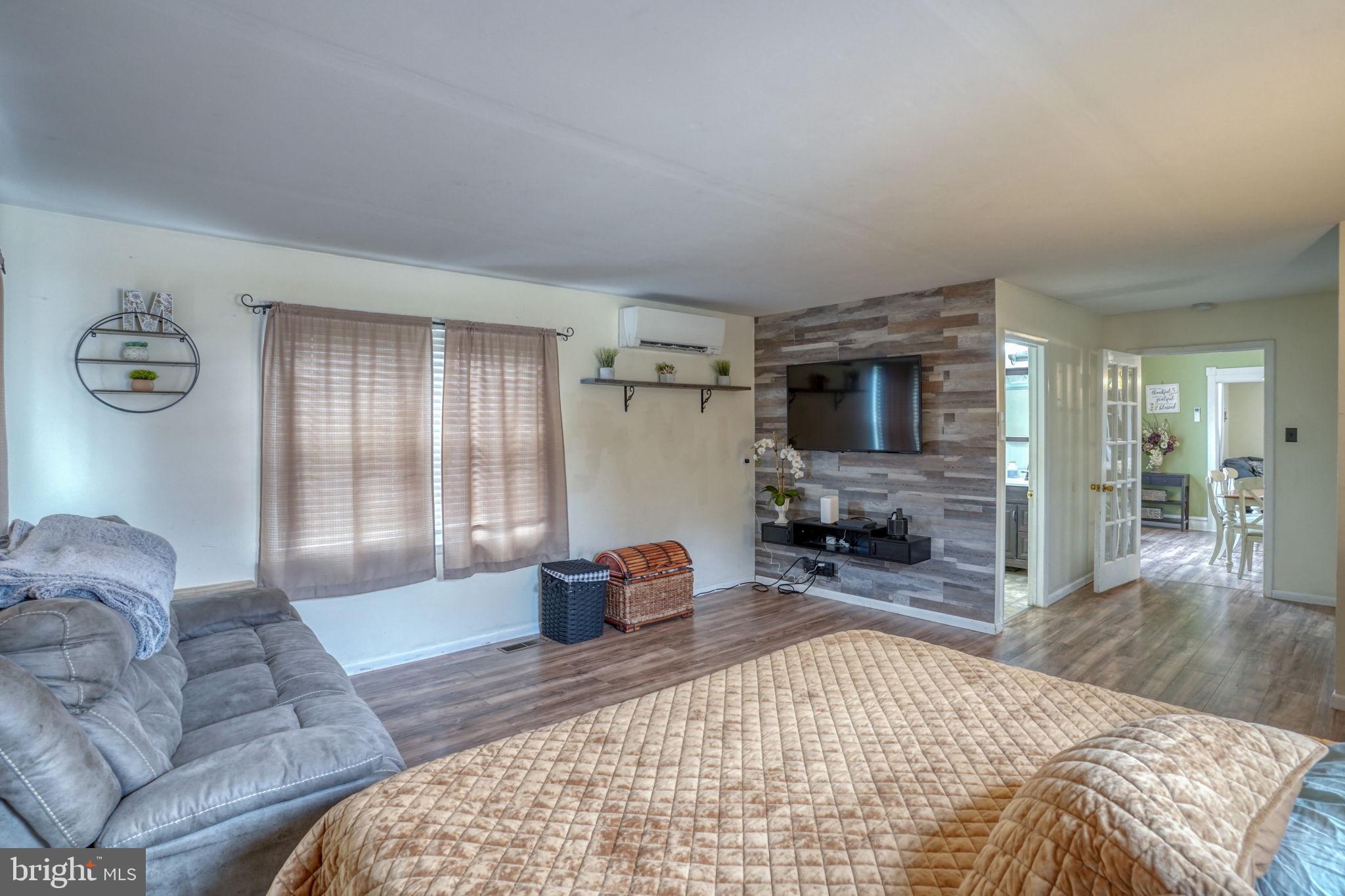 PERRYVILLE - Residential