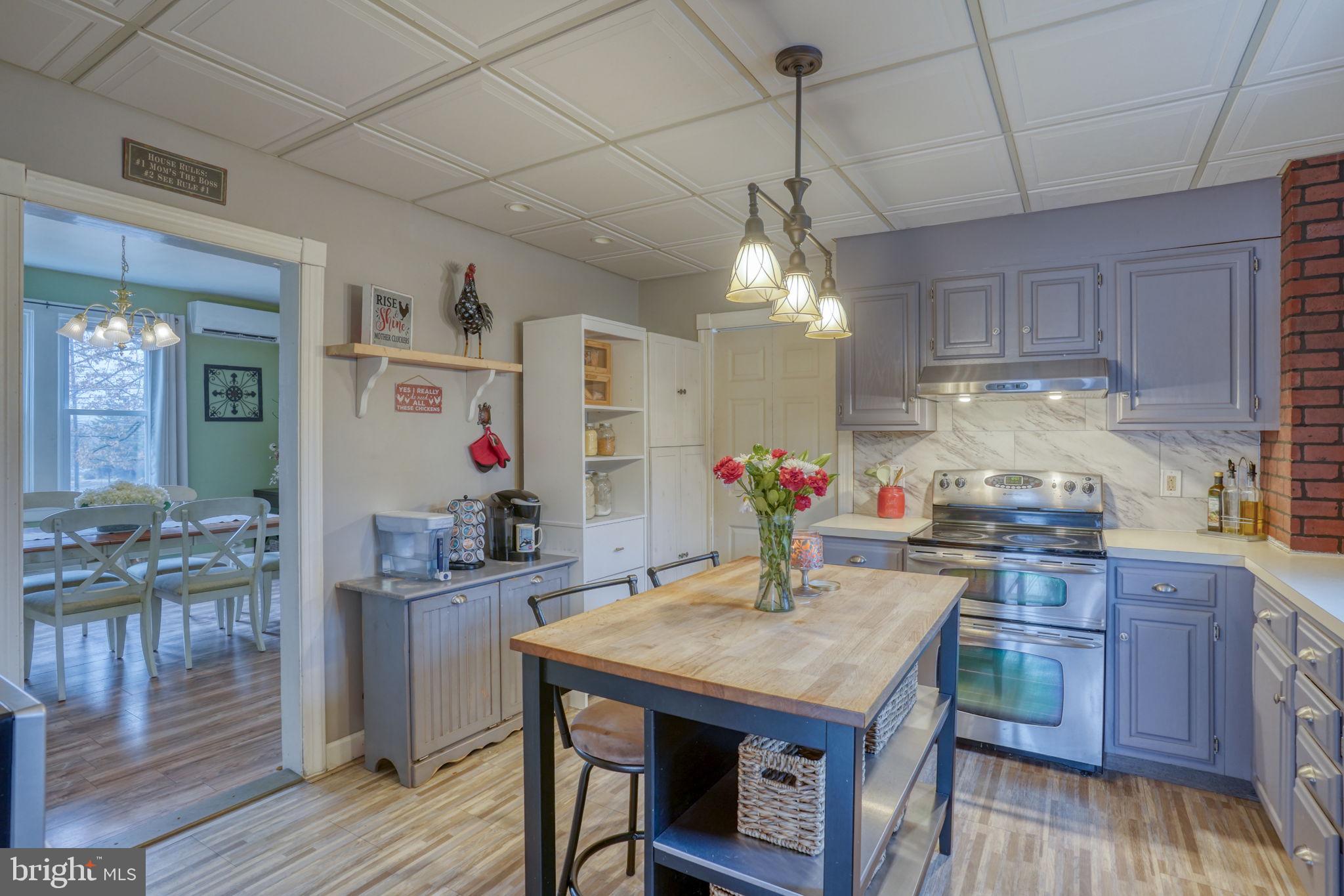 PERRYVILLE - Residential