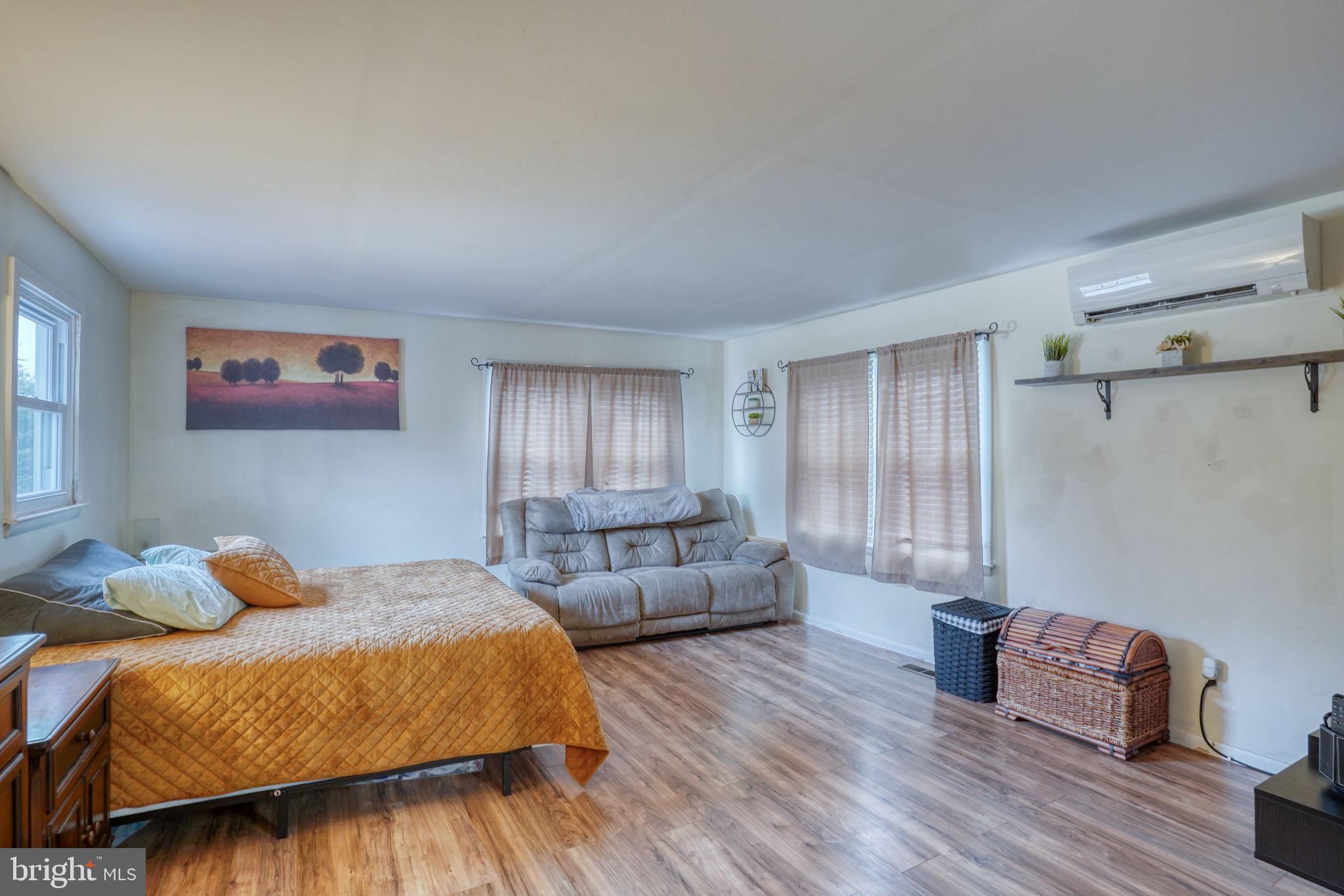 PERRYVILLE - Residential