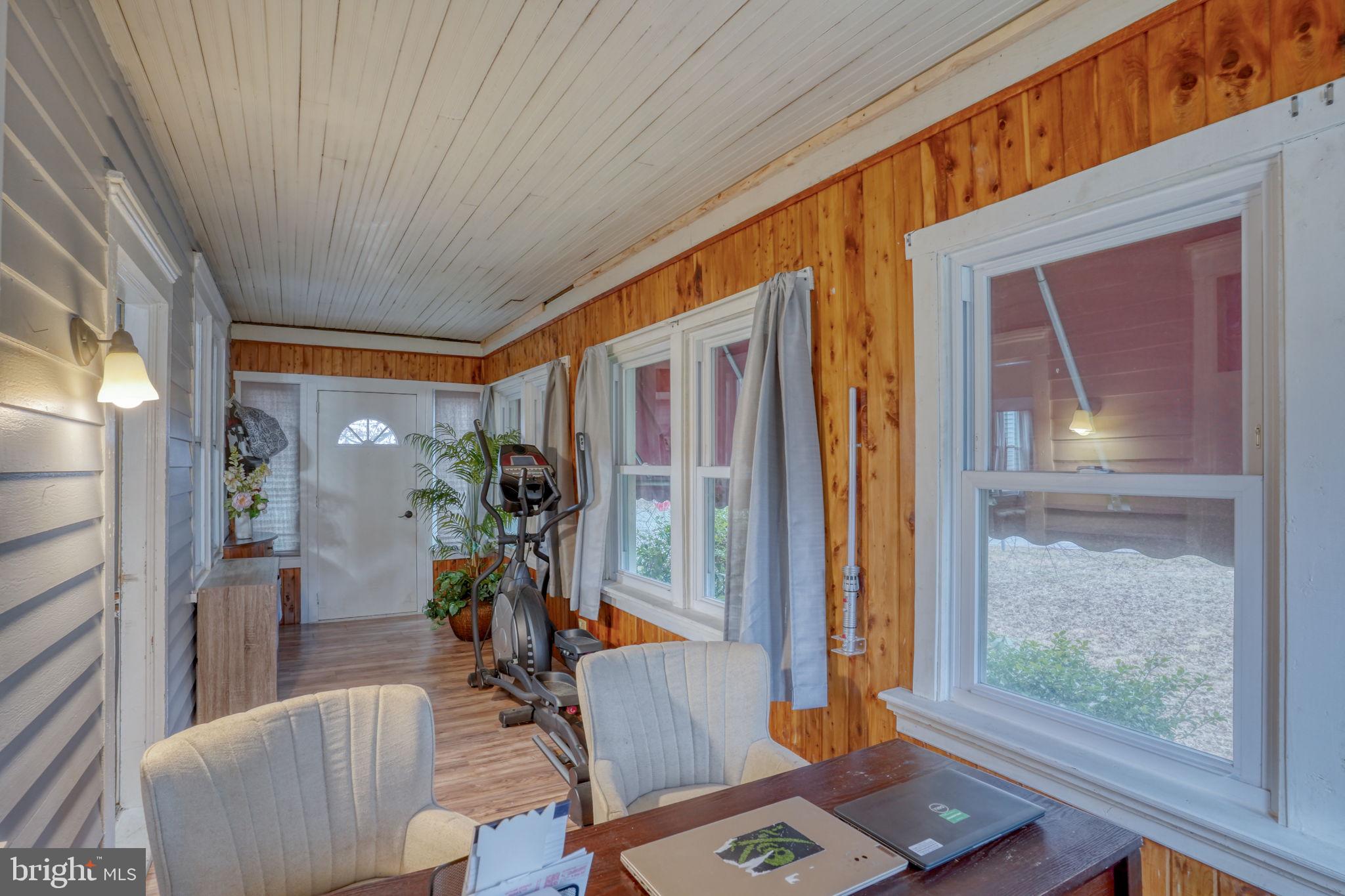 PERRYVILLE - Residential