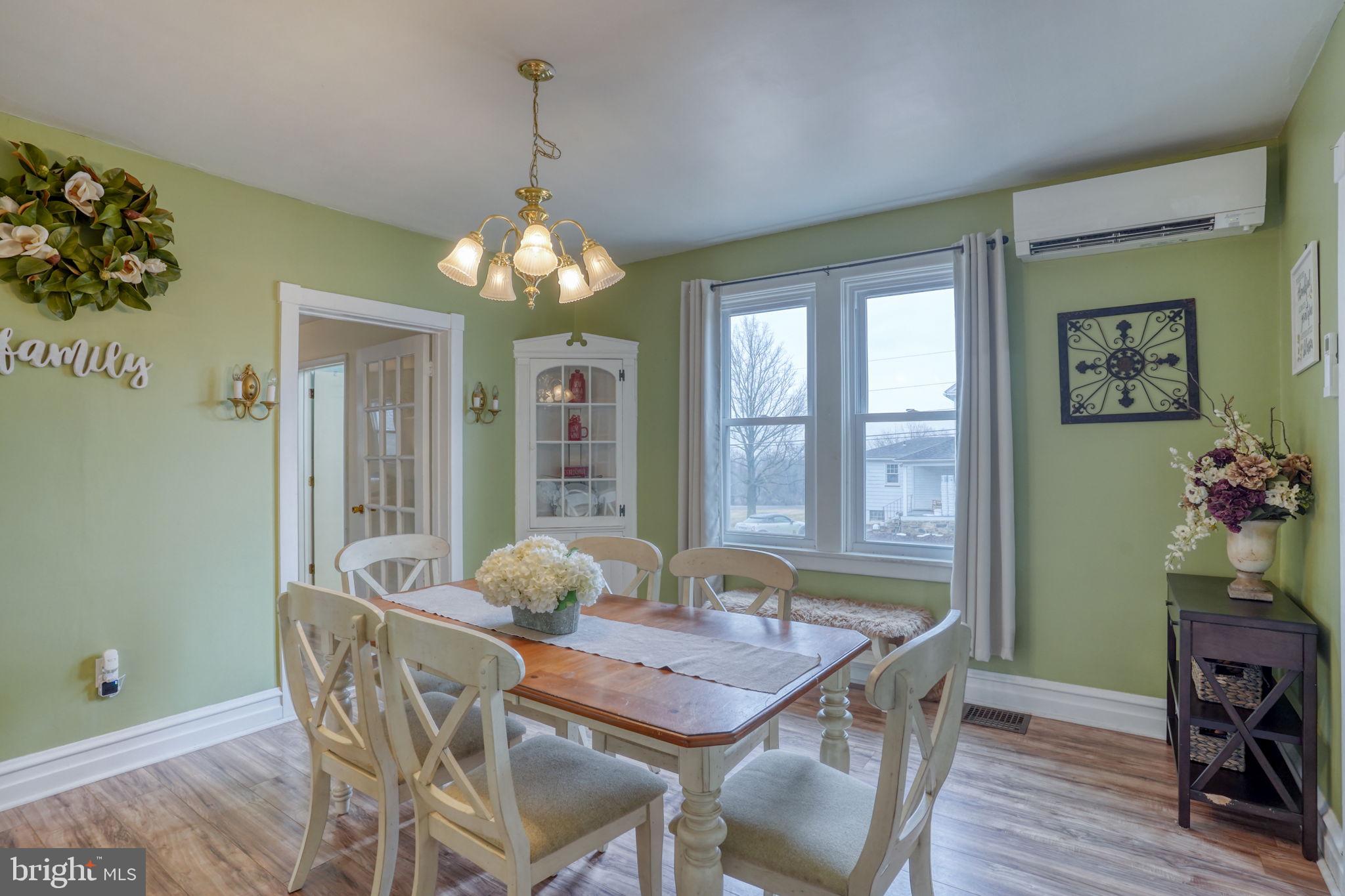 PERRYVILLE - Residential