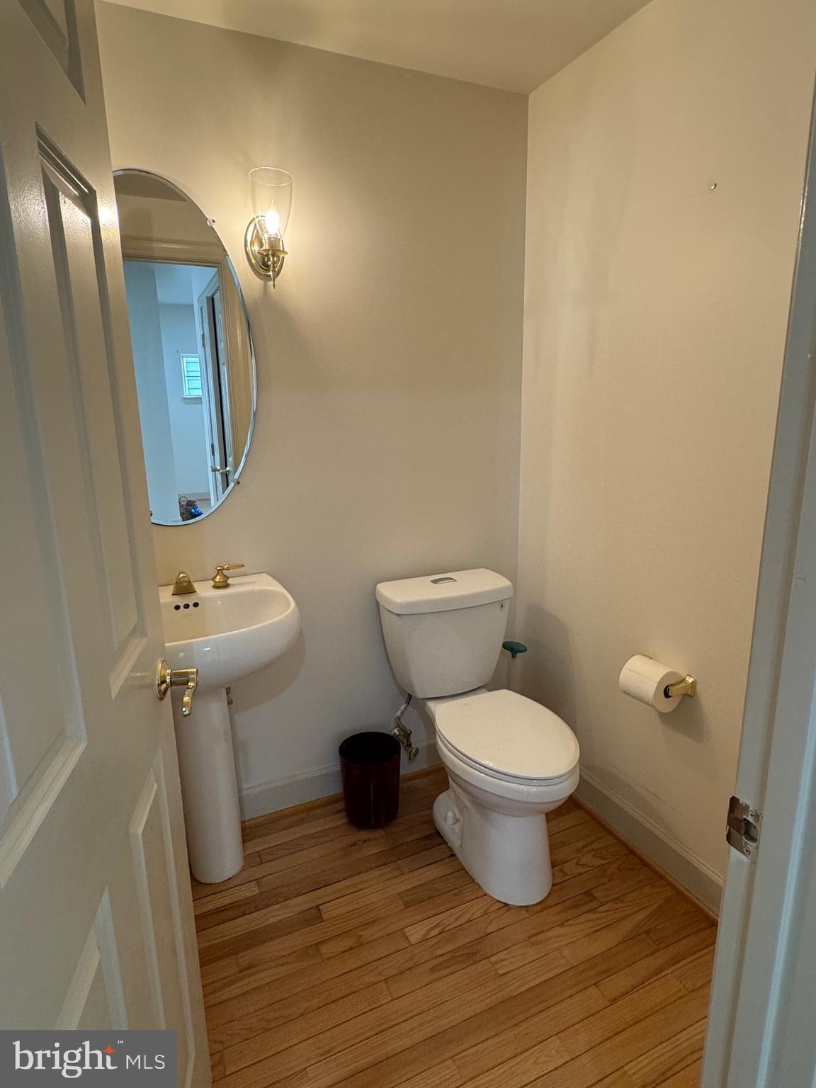 KING FARM WATKINS POND - Residential Lease