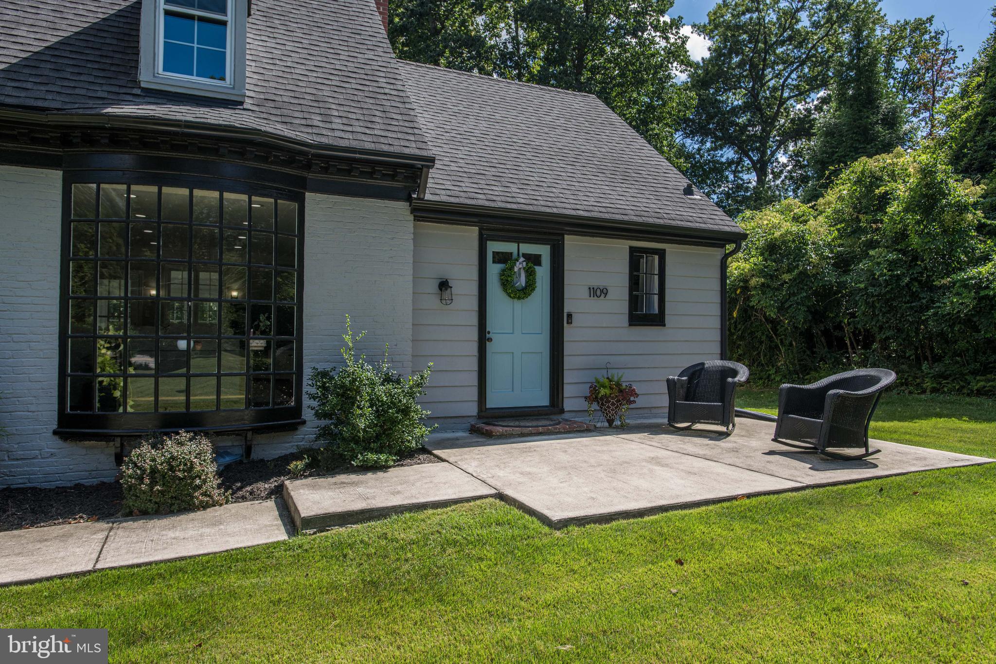 1109 PROVIDENCE RD
