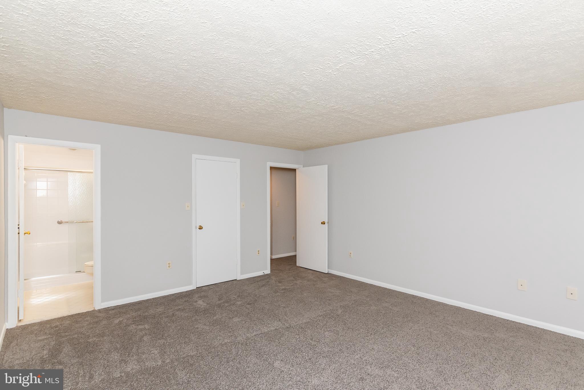 THE FALLS GARDEN - Residential