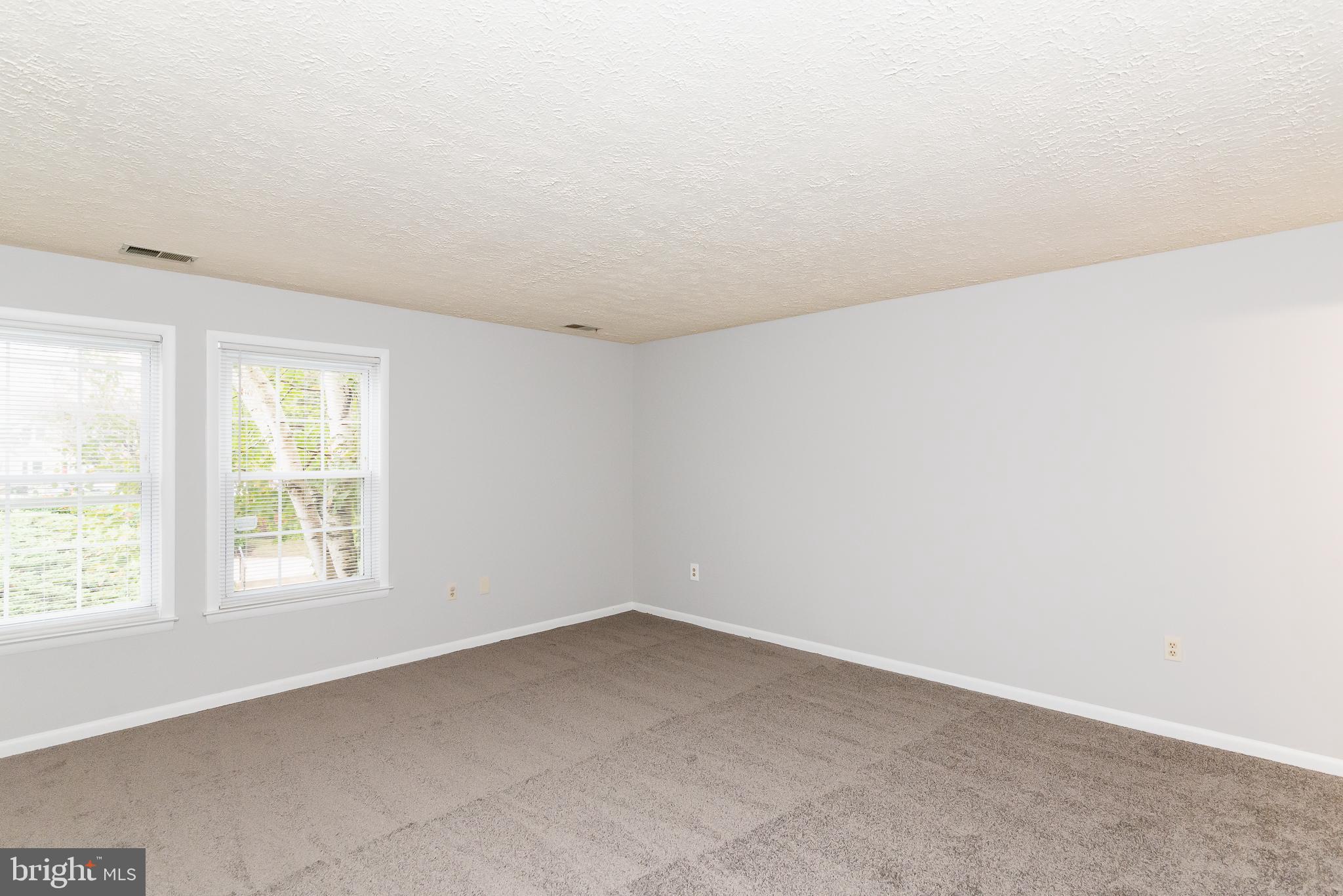 THE FALLS GARDEN - Residential