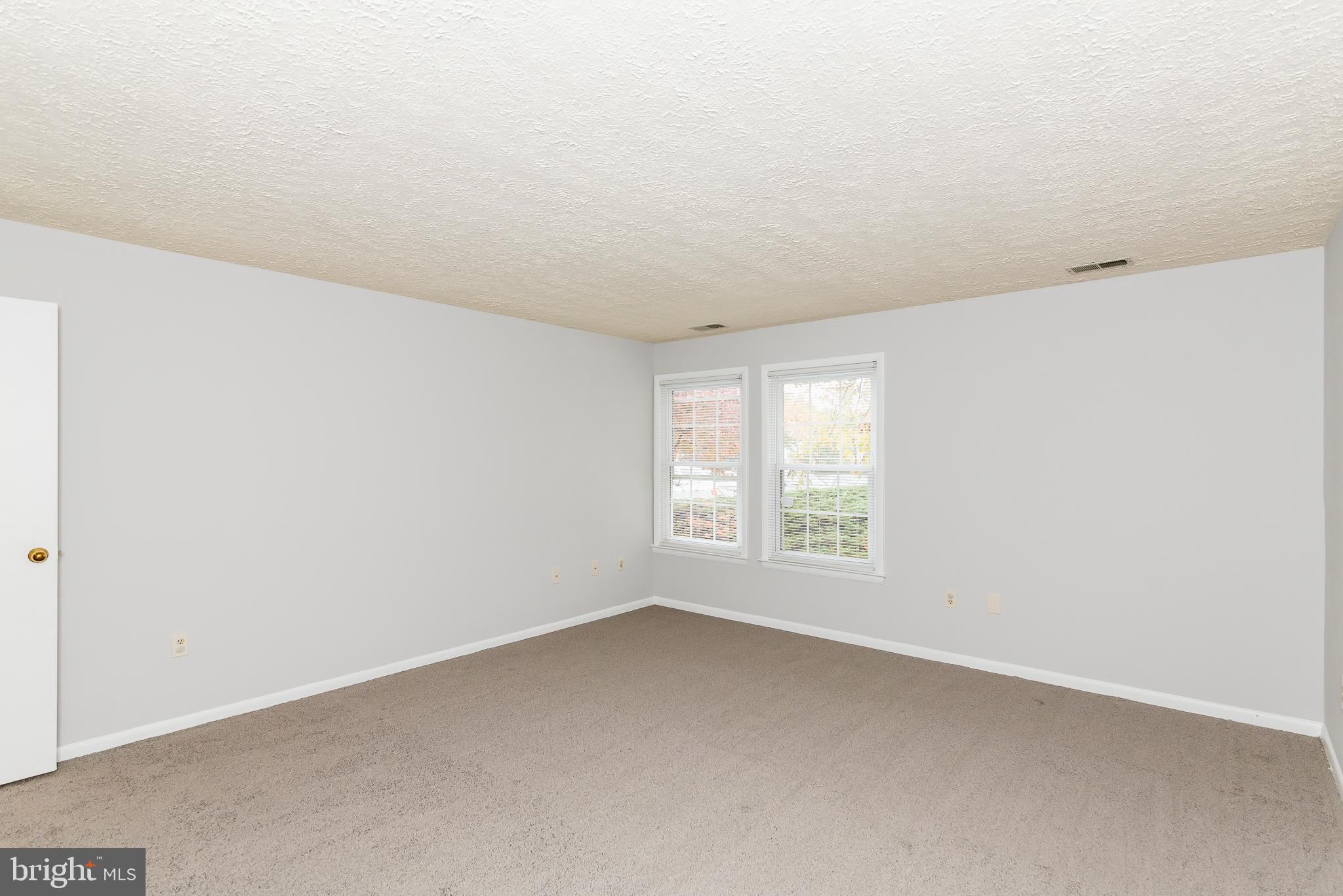 THE FALLS GARDEN - Residential