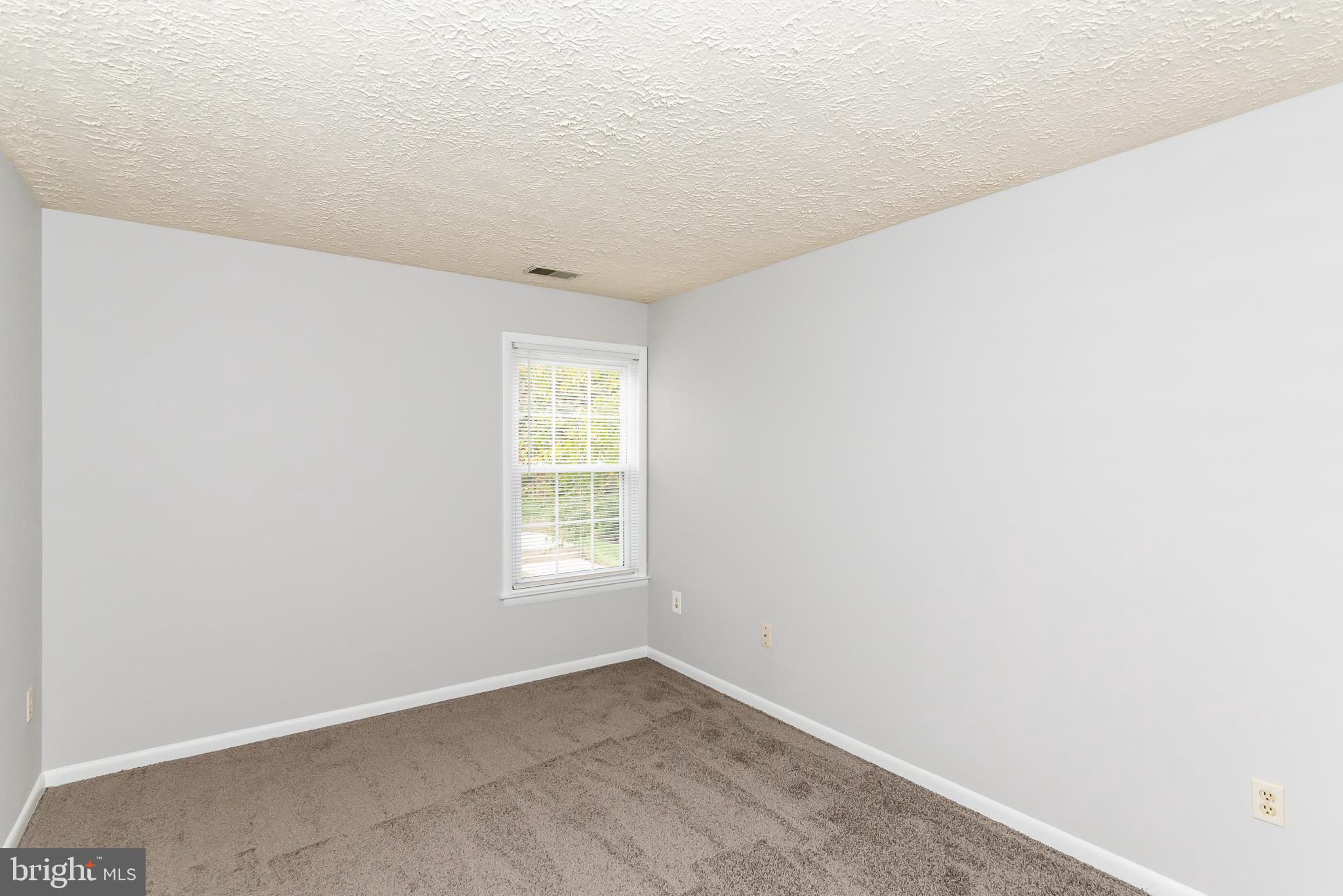 THE FALLS GARDEN - Residential