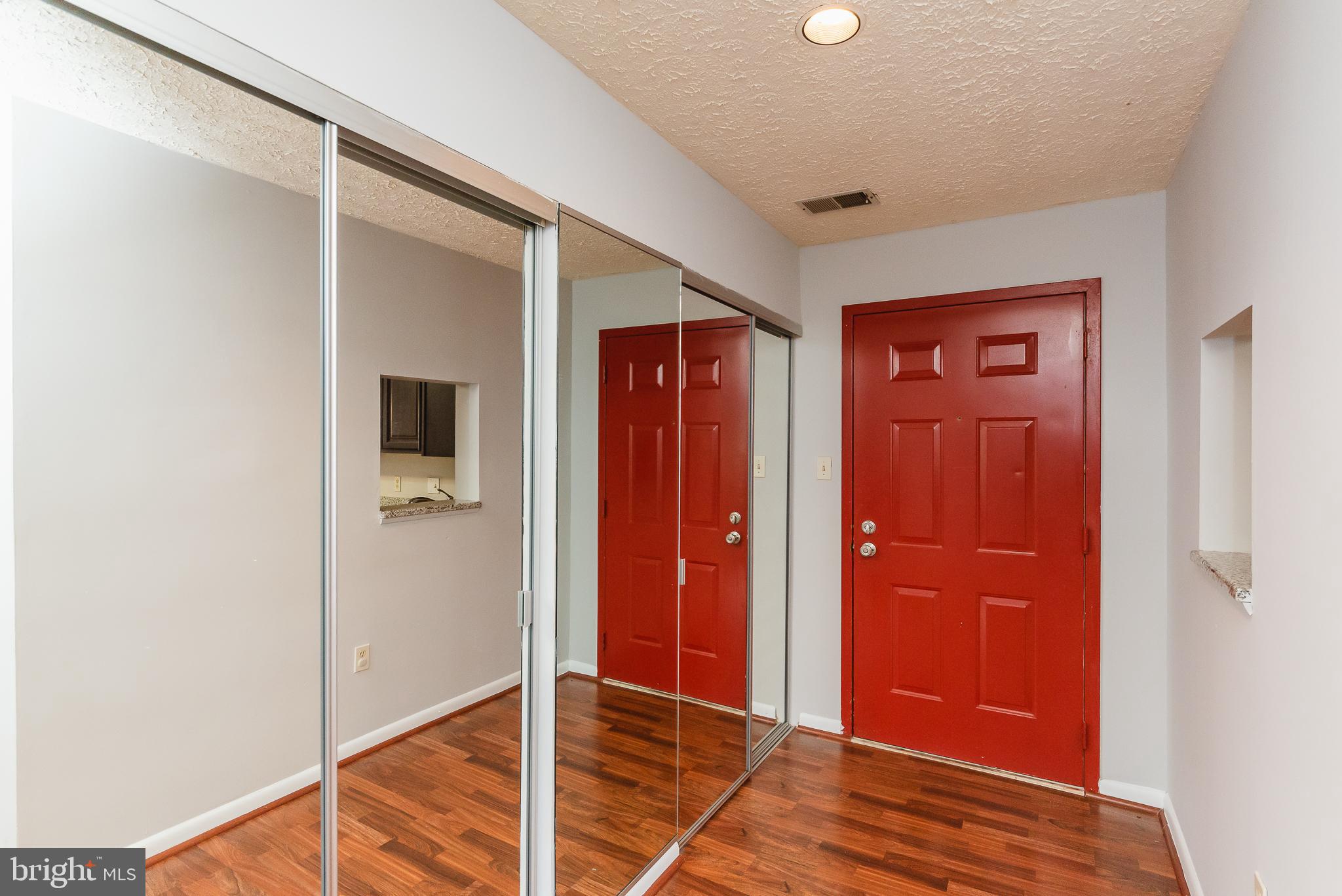 THE FALLS GARDEN - Residential