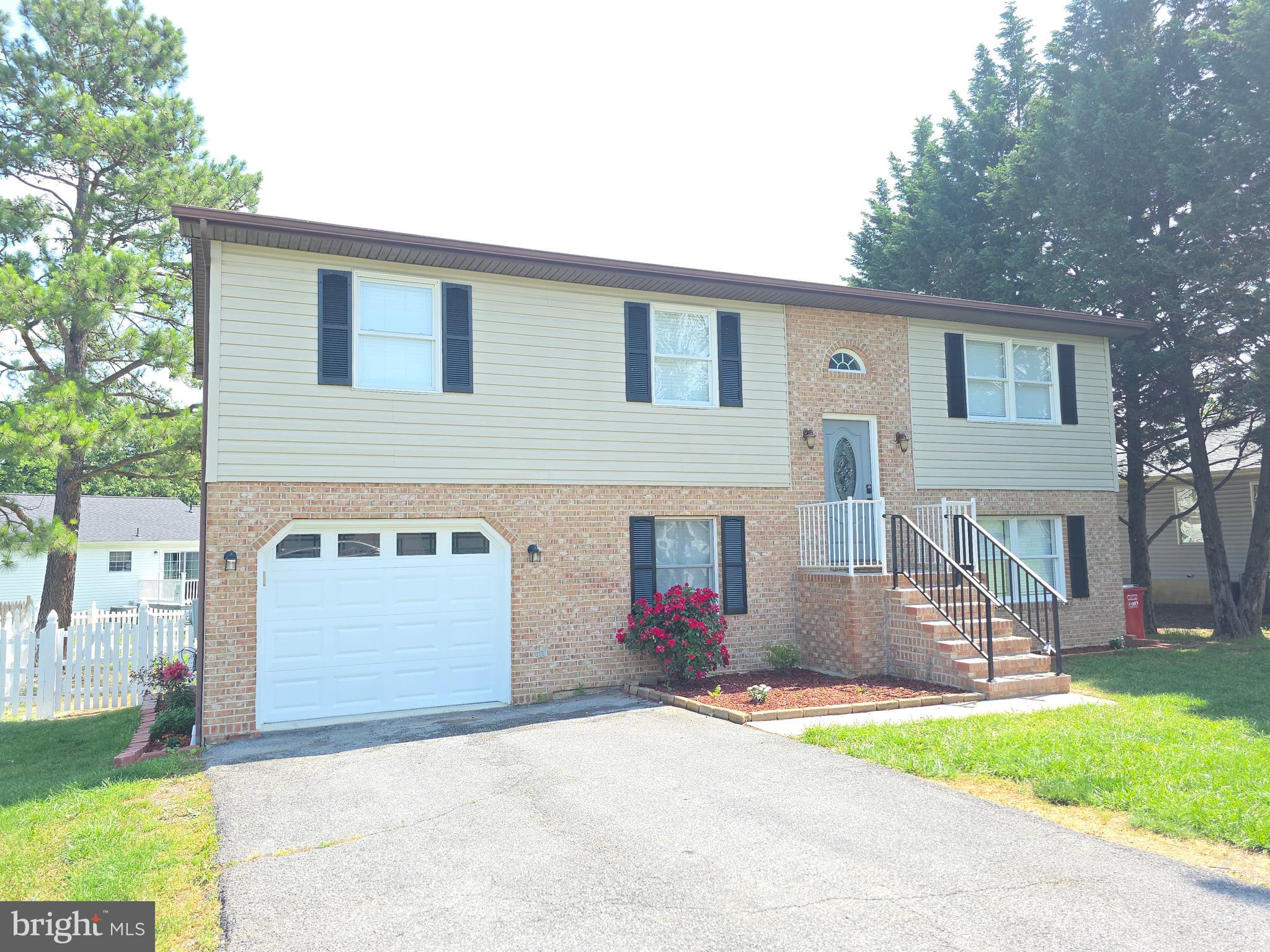 OPEQUON MEADOWS - Residential Lease