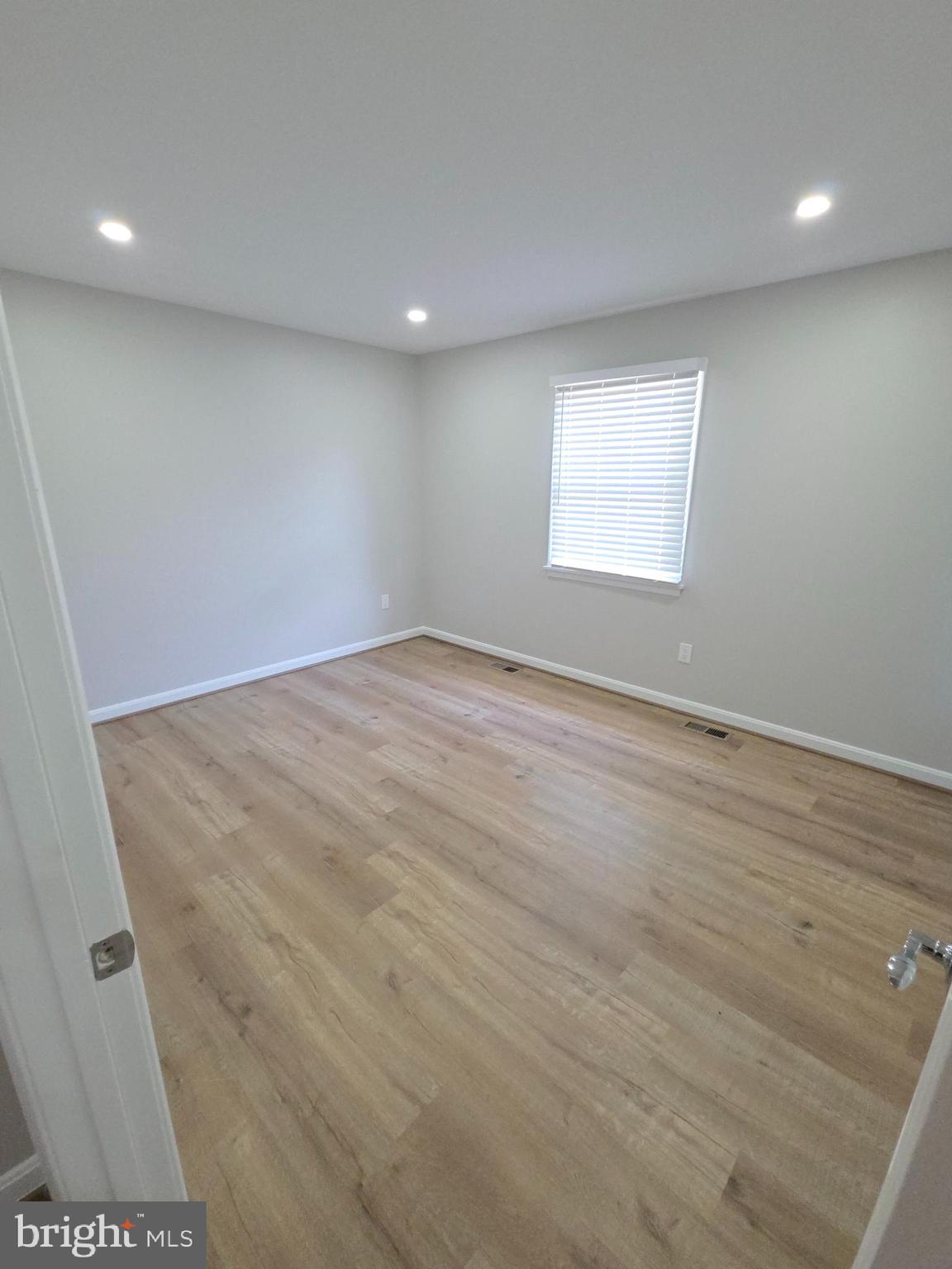 OPEQUON MEADOWS - Residential Lease