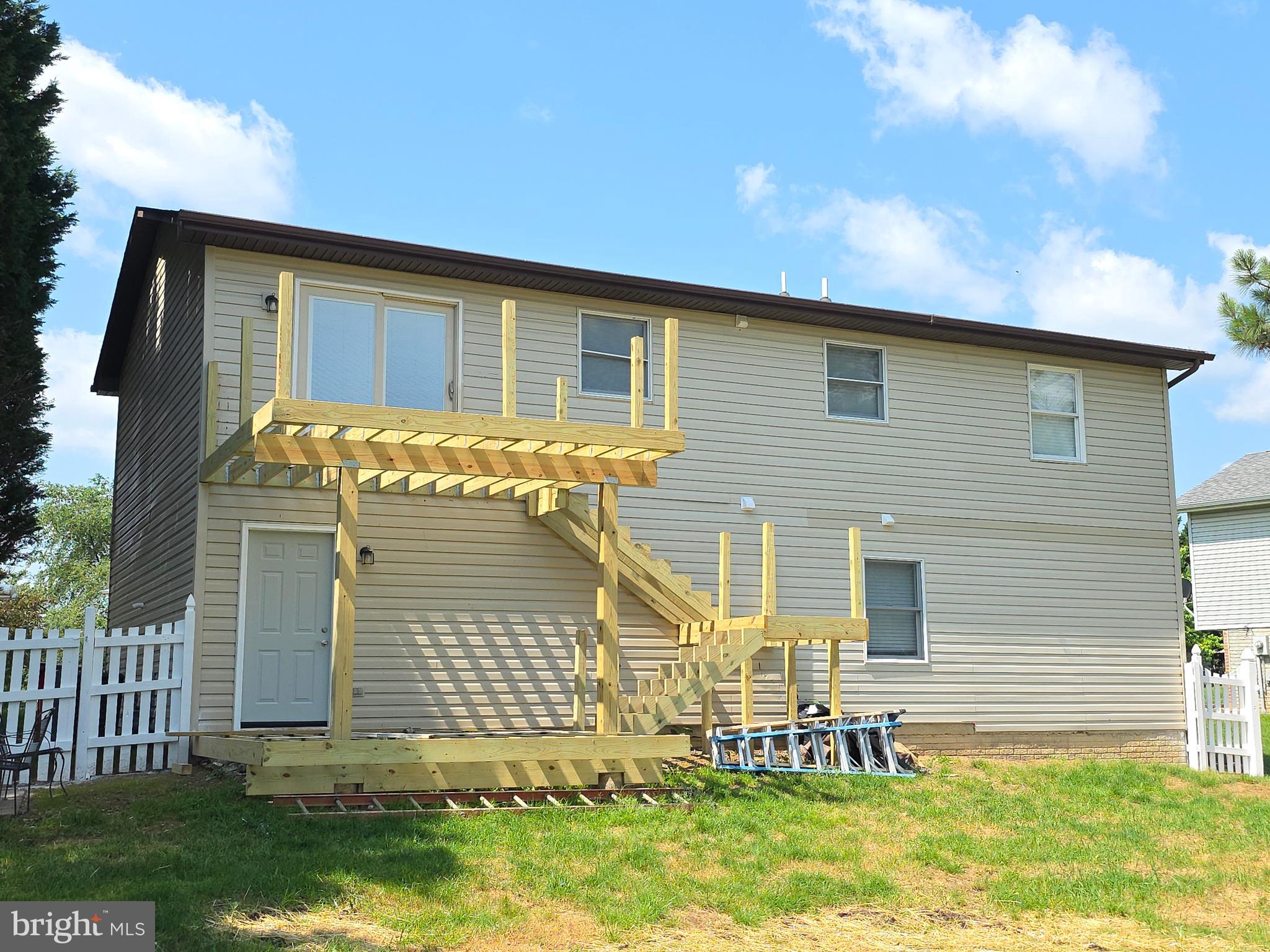 OPEQUON MEADOWS - Residential Lease