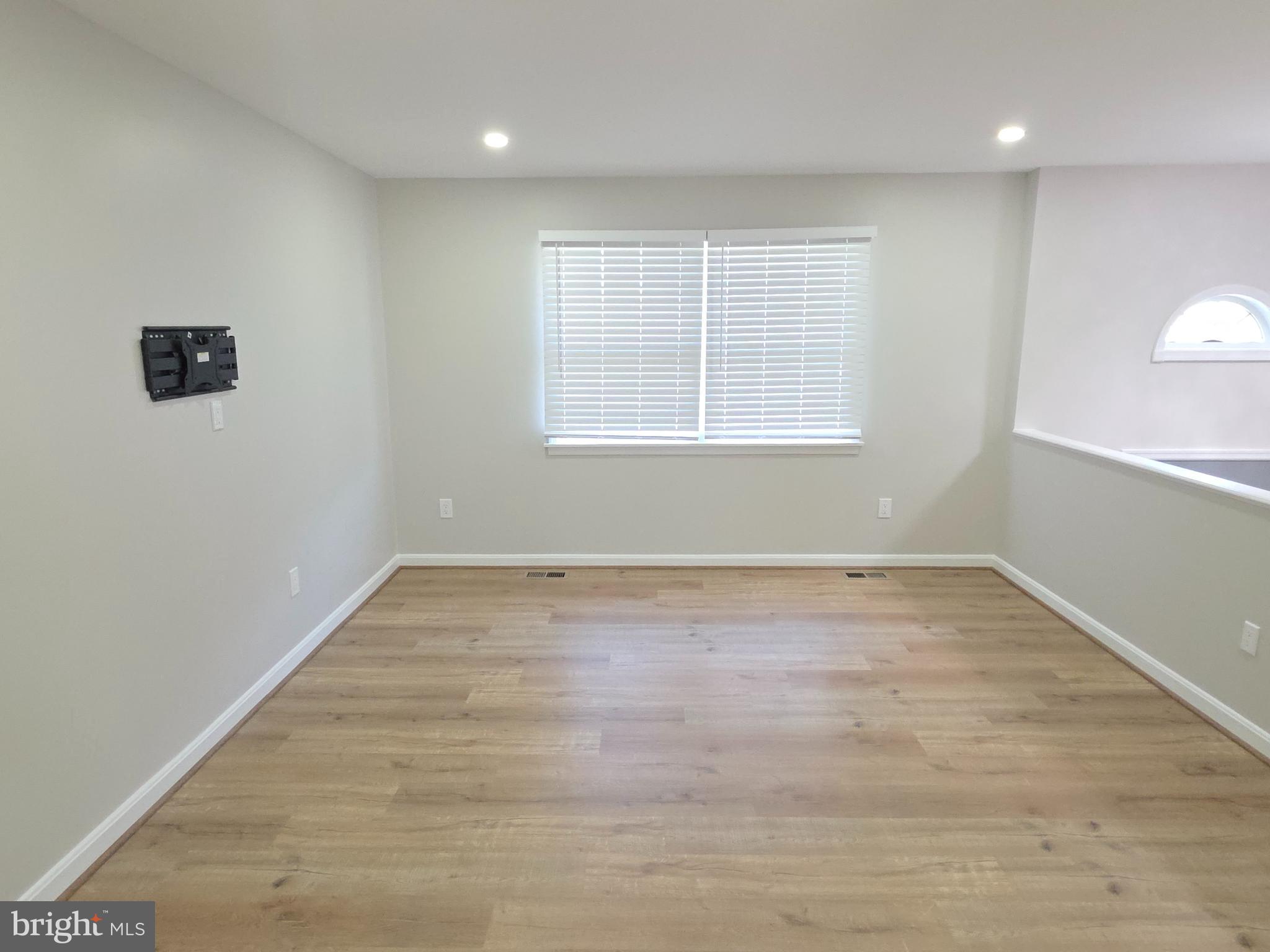 OPEQUON MEADOWS - Residential Lease