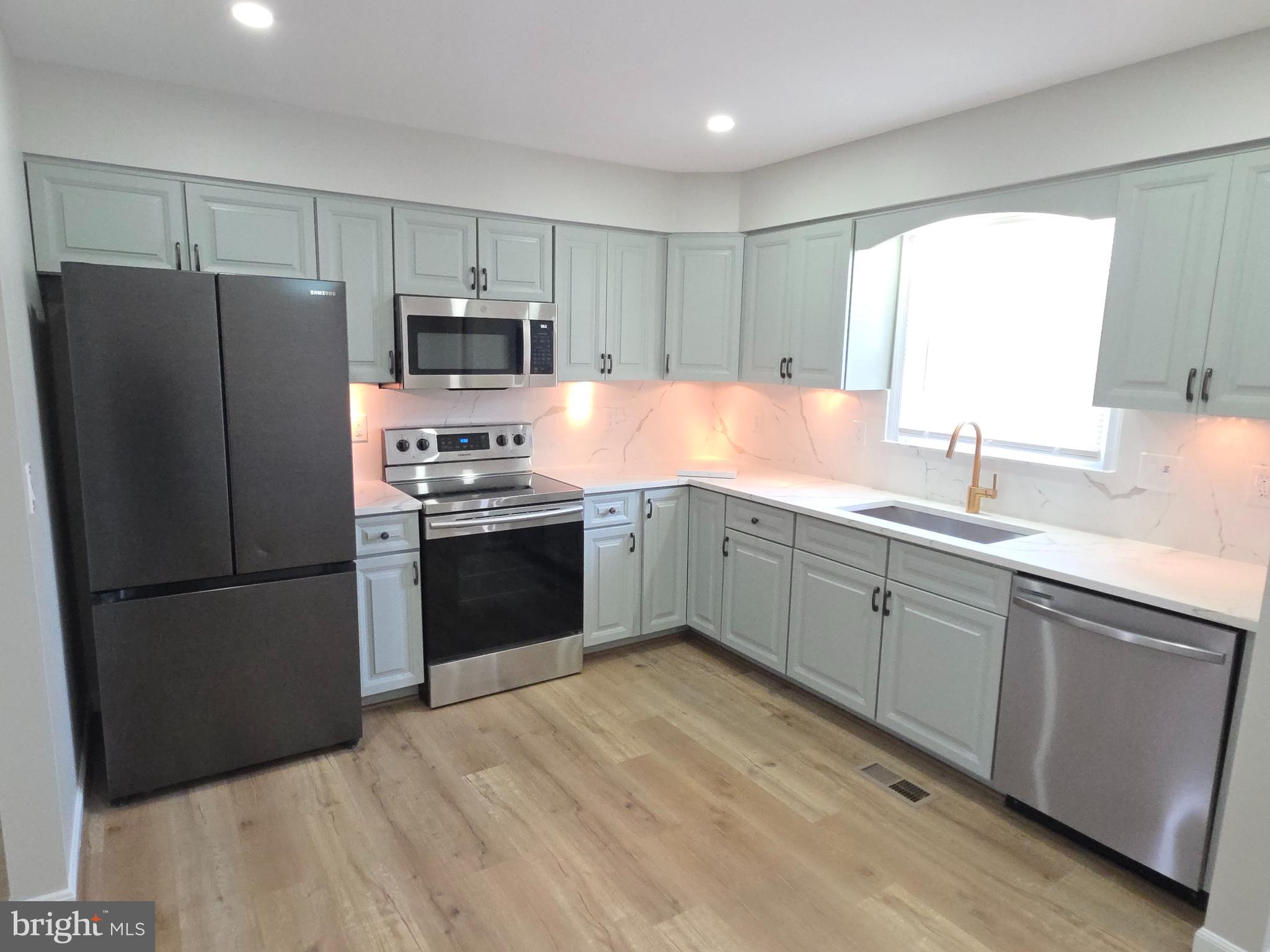 OPEQUON MEADOWS - Residential Lease