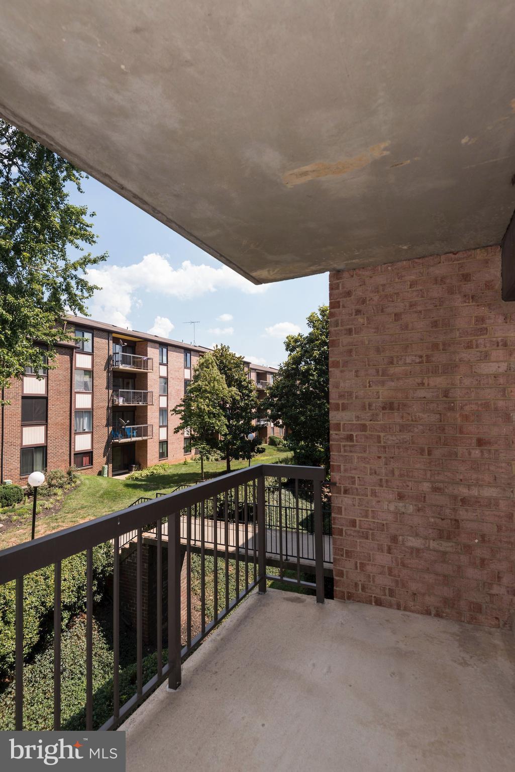 HAWTHORNE VILLAGE - Residential