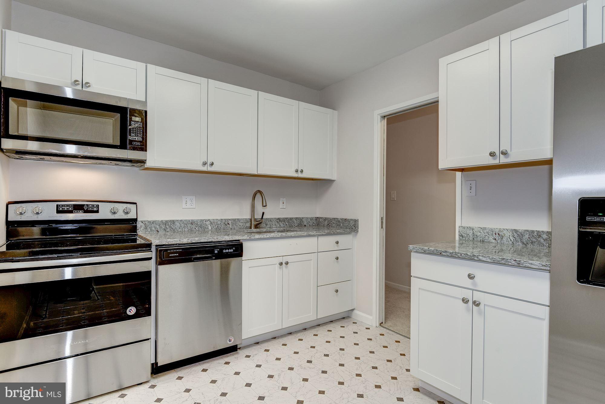 HAWTHORNE VILLAGE - Residential