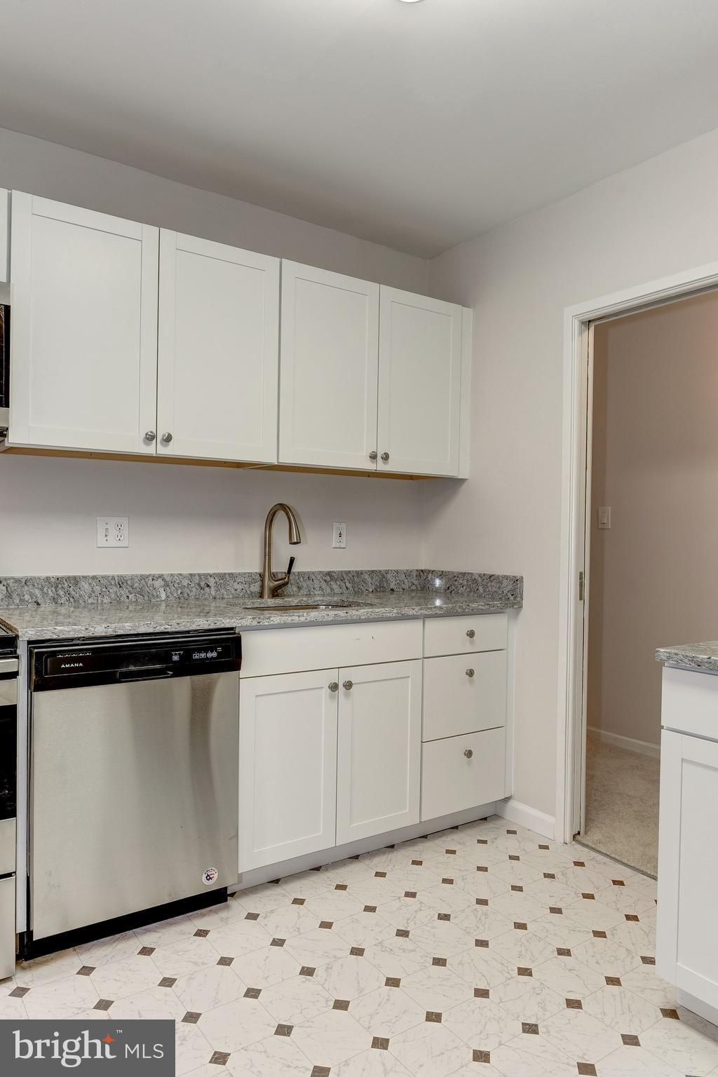 HAWTHORNE VILLAGE - Residential