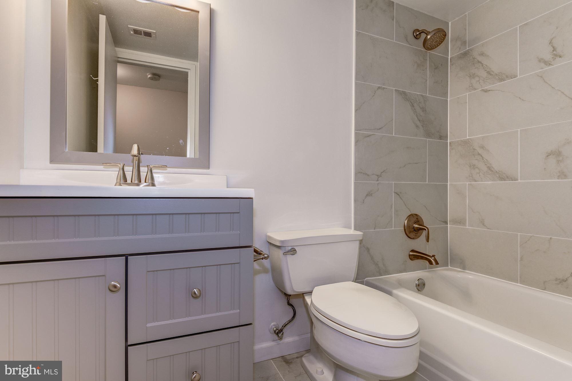 HAWTHORNE VILLAGE - Residential